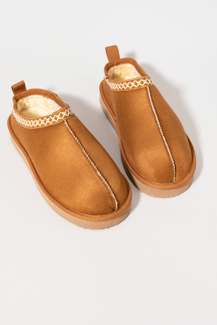 Zoe Embroidered Platform Slipper