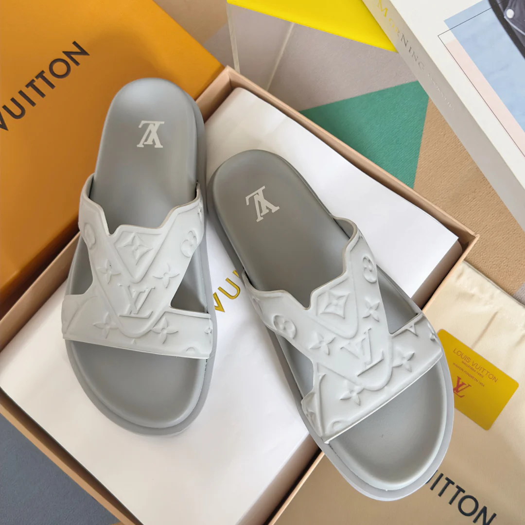 250501 New top-quality, simple and fashionable slippers