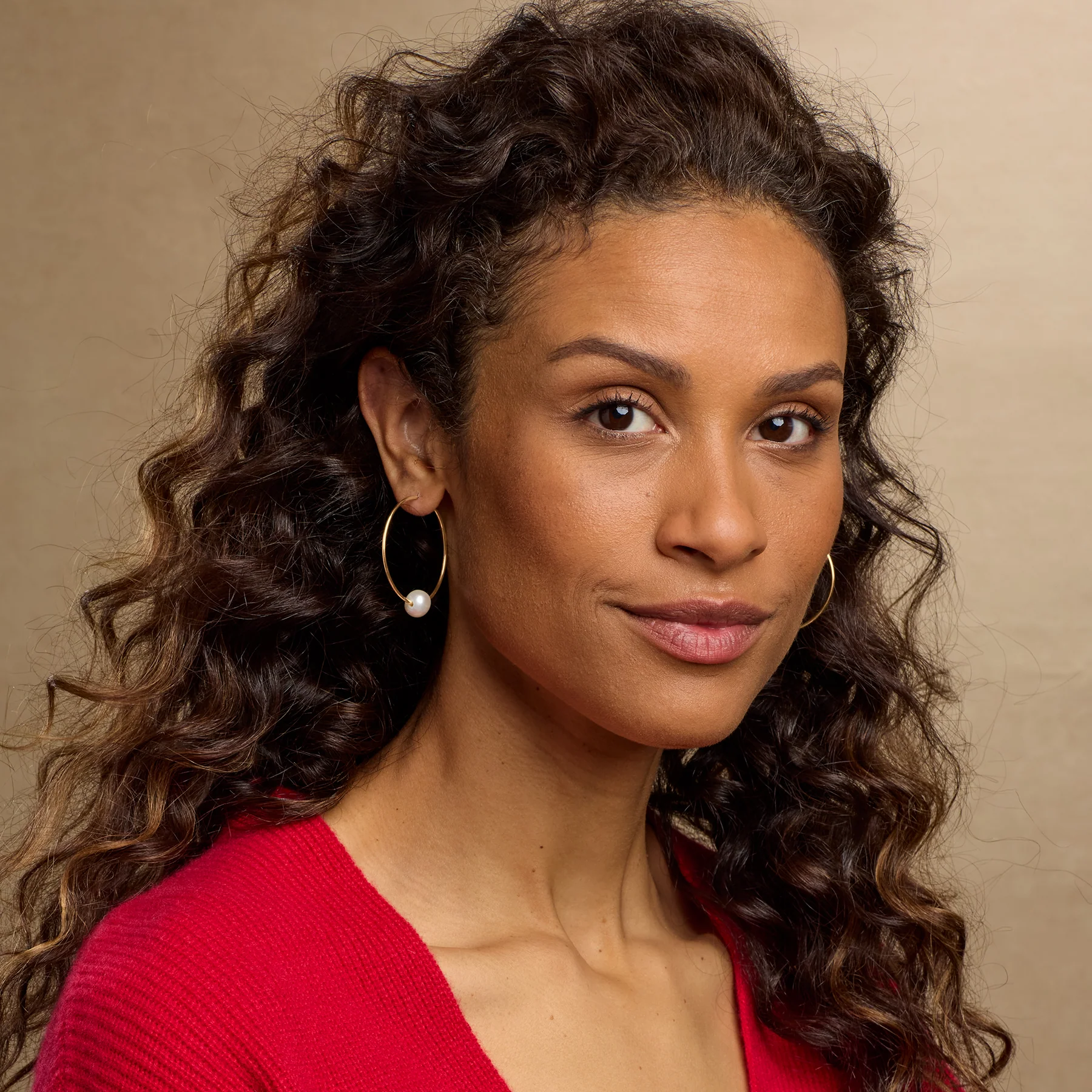 Solo White Pearl Hoops