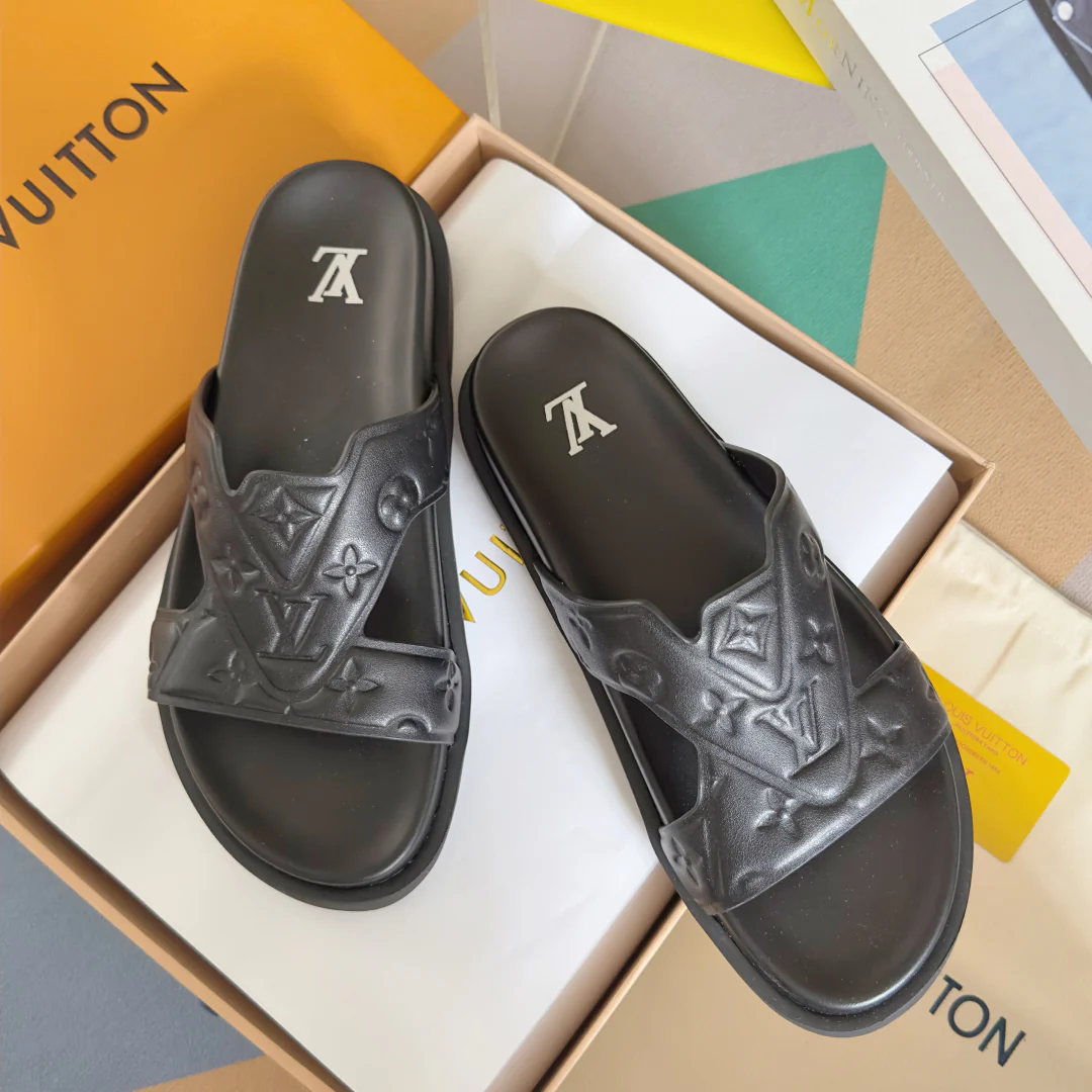 250501 New top-quality, simple and fashionable slippers