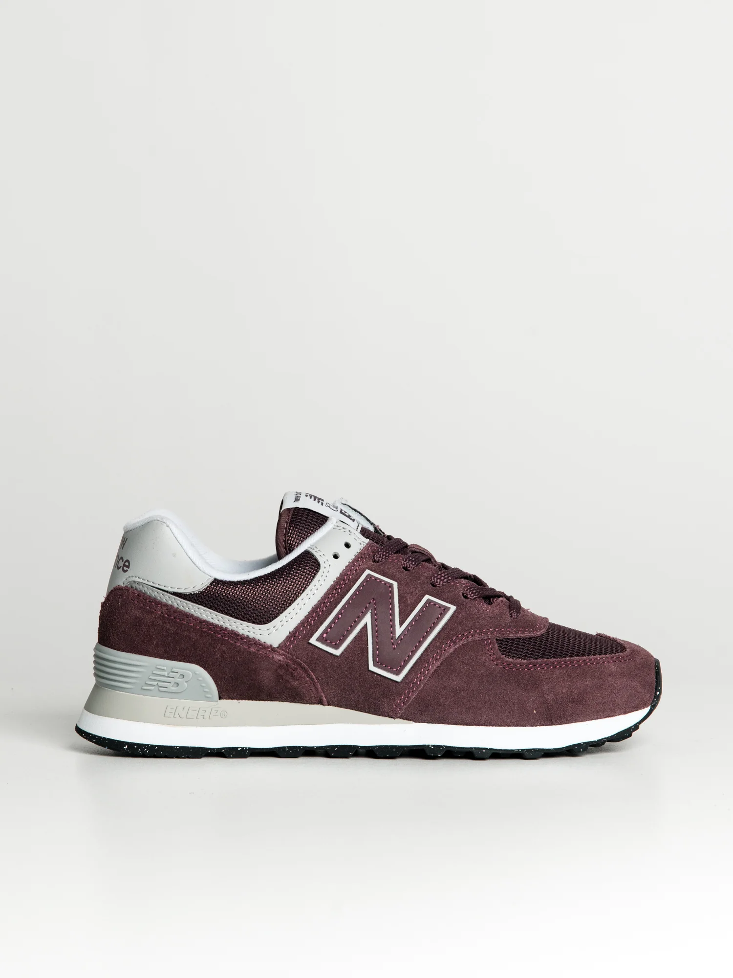 Final inventoryMENS NEW BALANCE THE 574