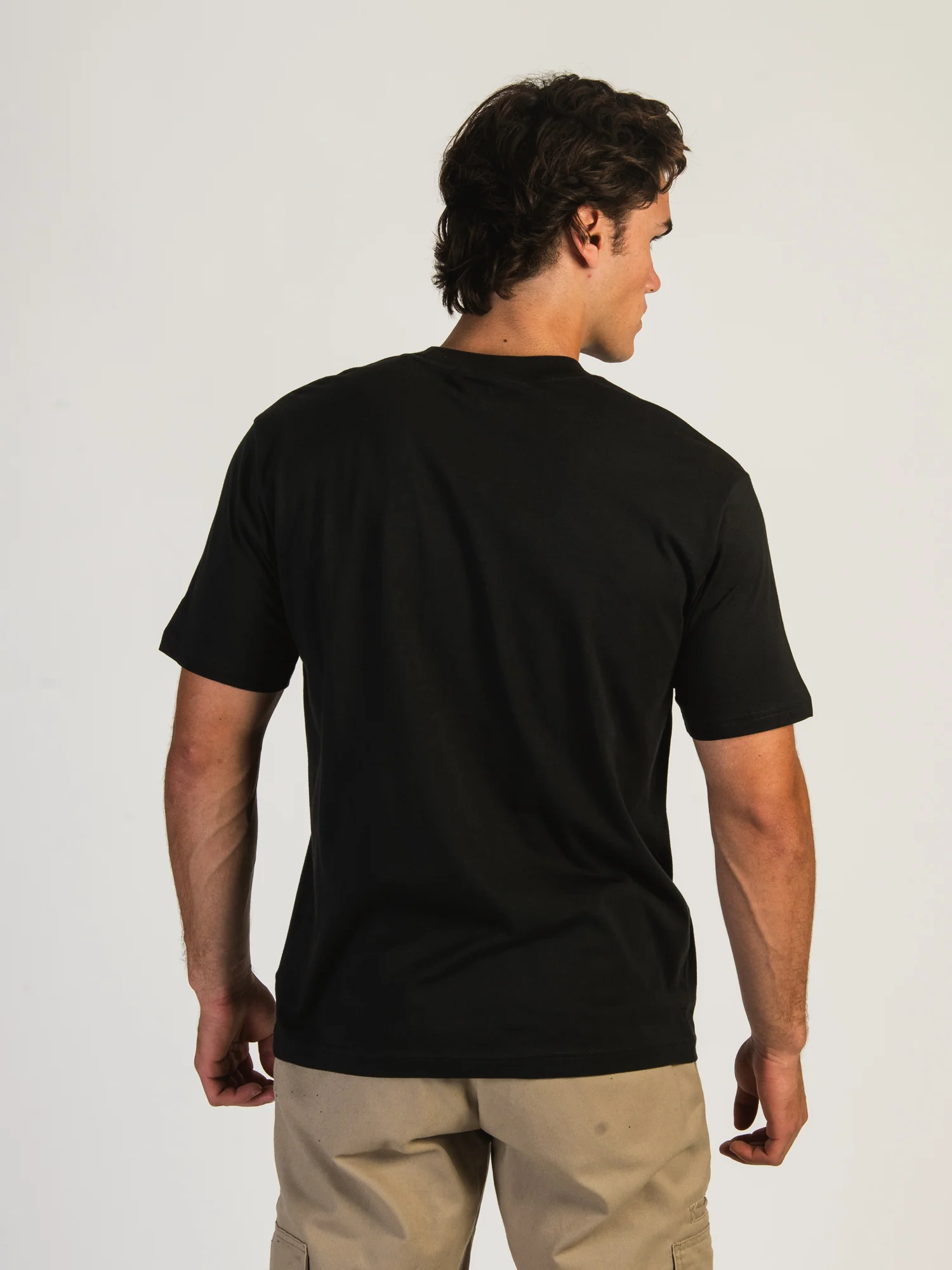 Final inventoryNEW BALANCE SHORT SLEEVE ESSENTIALS TEE