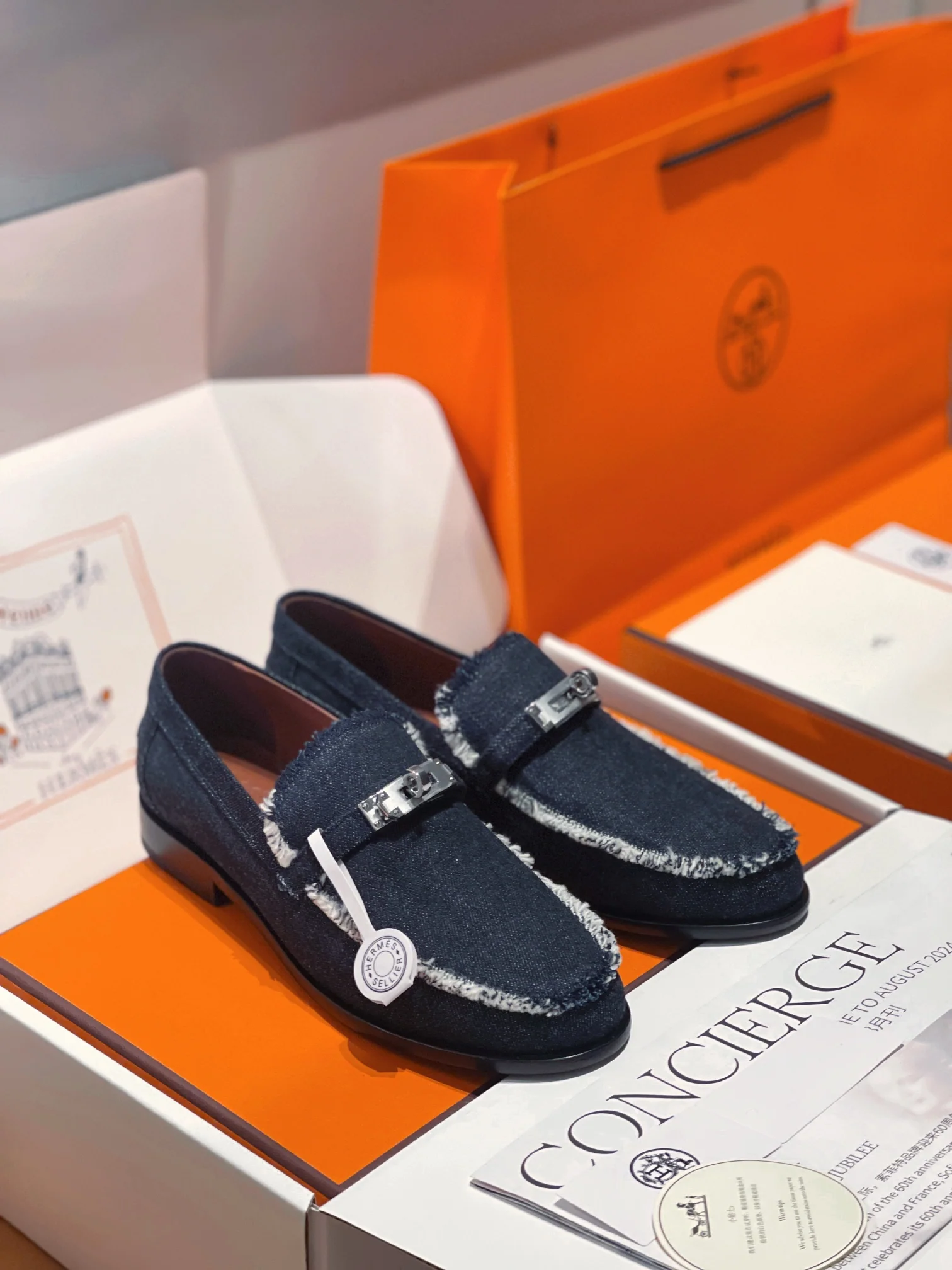 250527 New high-quality classic retro thick-soled loafers