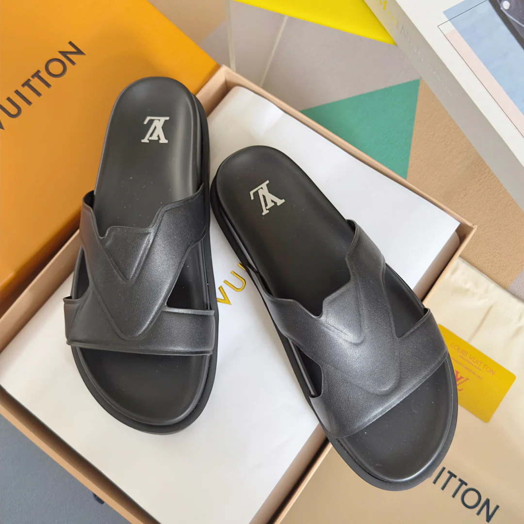 250501 New top-quality, simple and fashionable slippers