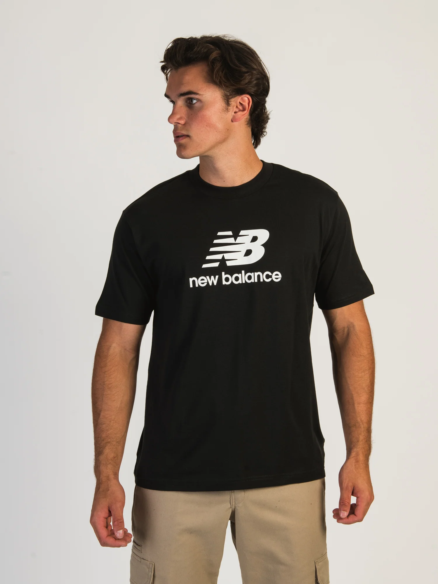 Final inventoryNEW BALANCE SHORT SLEEVE ESSENTIALS TEE