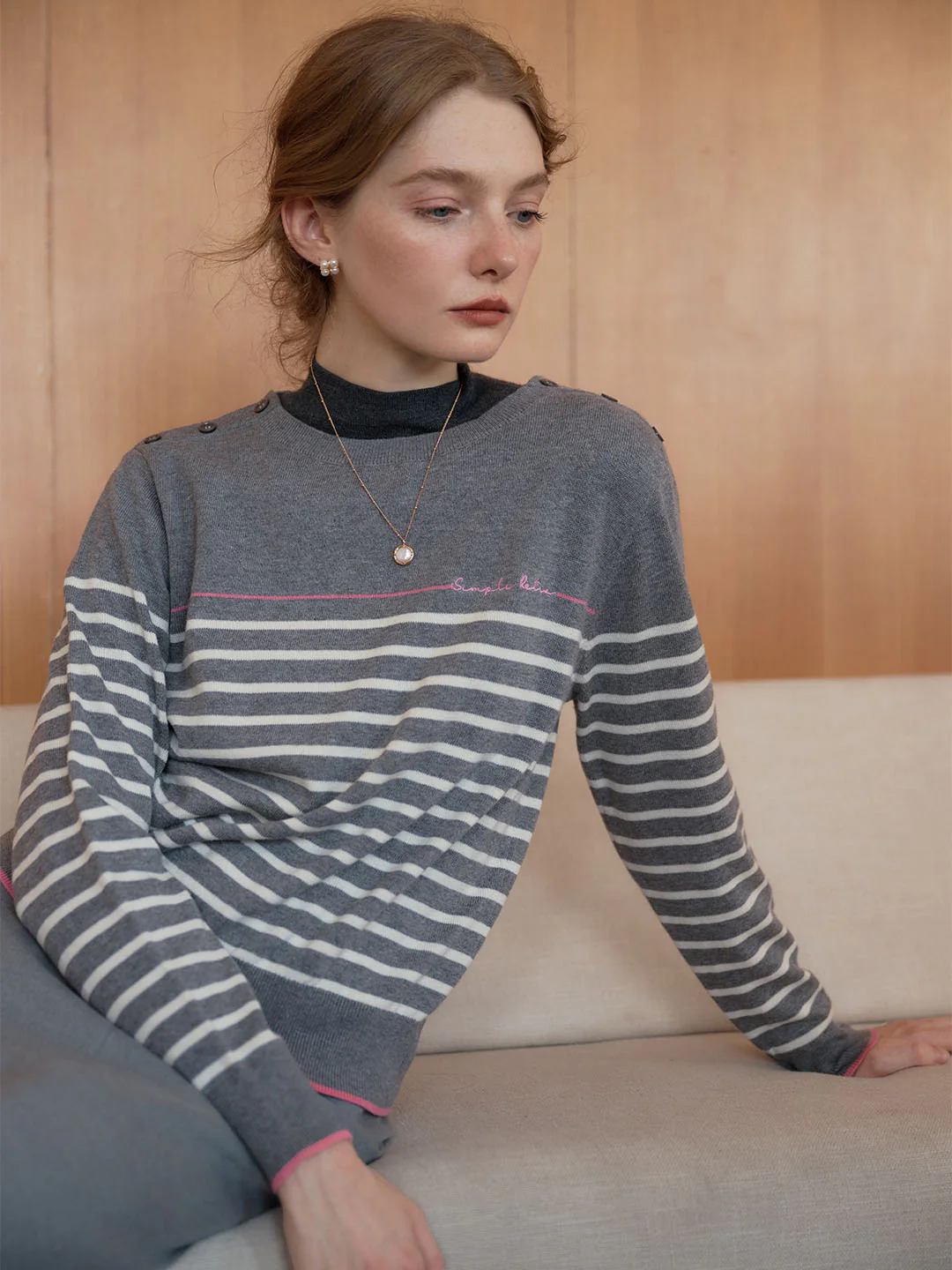 Vintage Striped Contrast Crewneck Knit Top-Grey