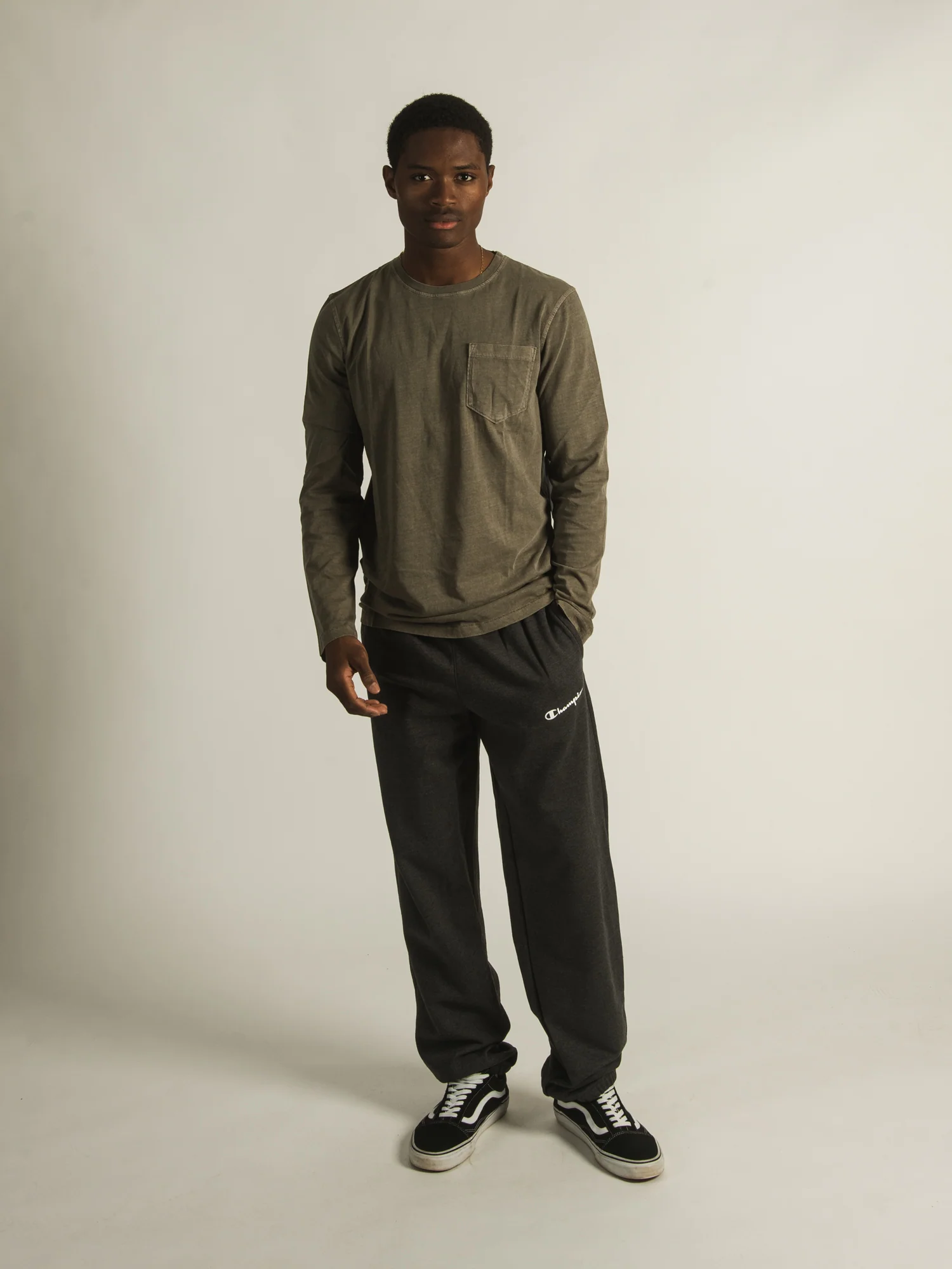 Final inventoryCHAMPION RELAXED SCRIPT BOTTOM