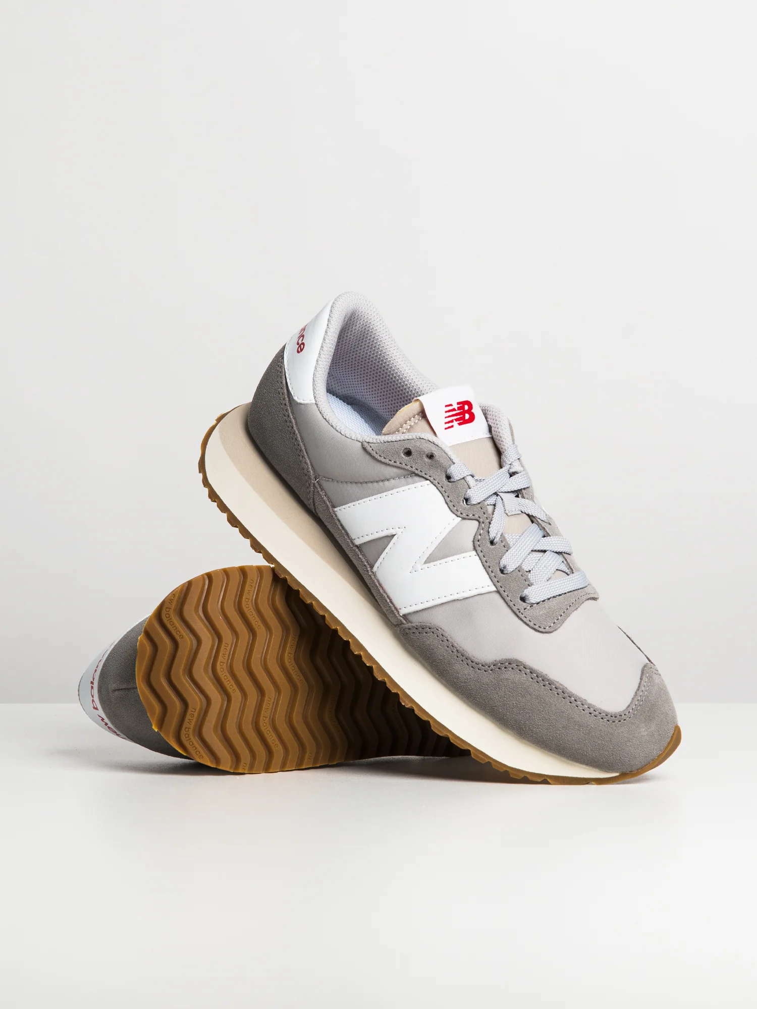Final inventoryMENS NEW BALANCE THE 237 V1 SNEAKER