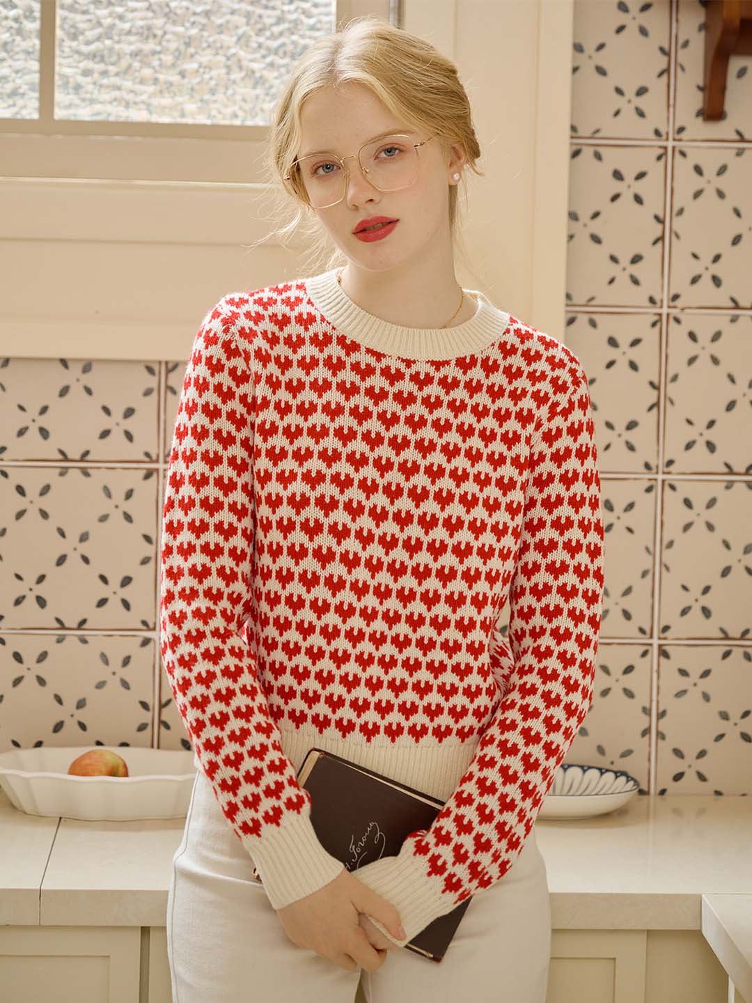 Contrast Round Neck Sweetheart Sweater