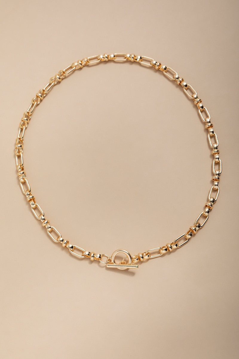 Velma Toggle Knot Chain Link Necklace