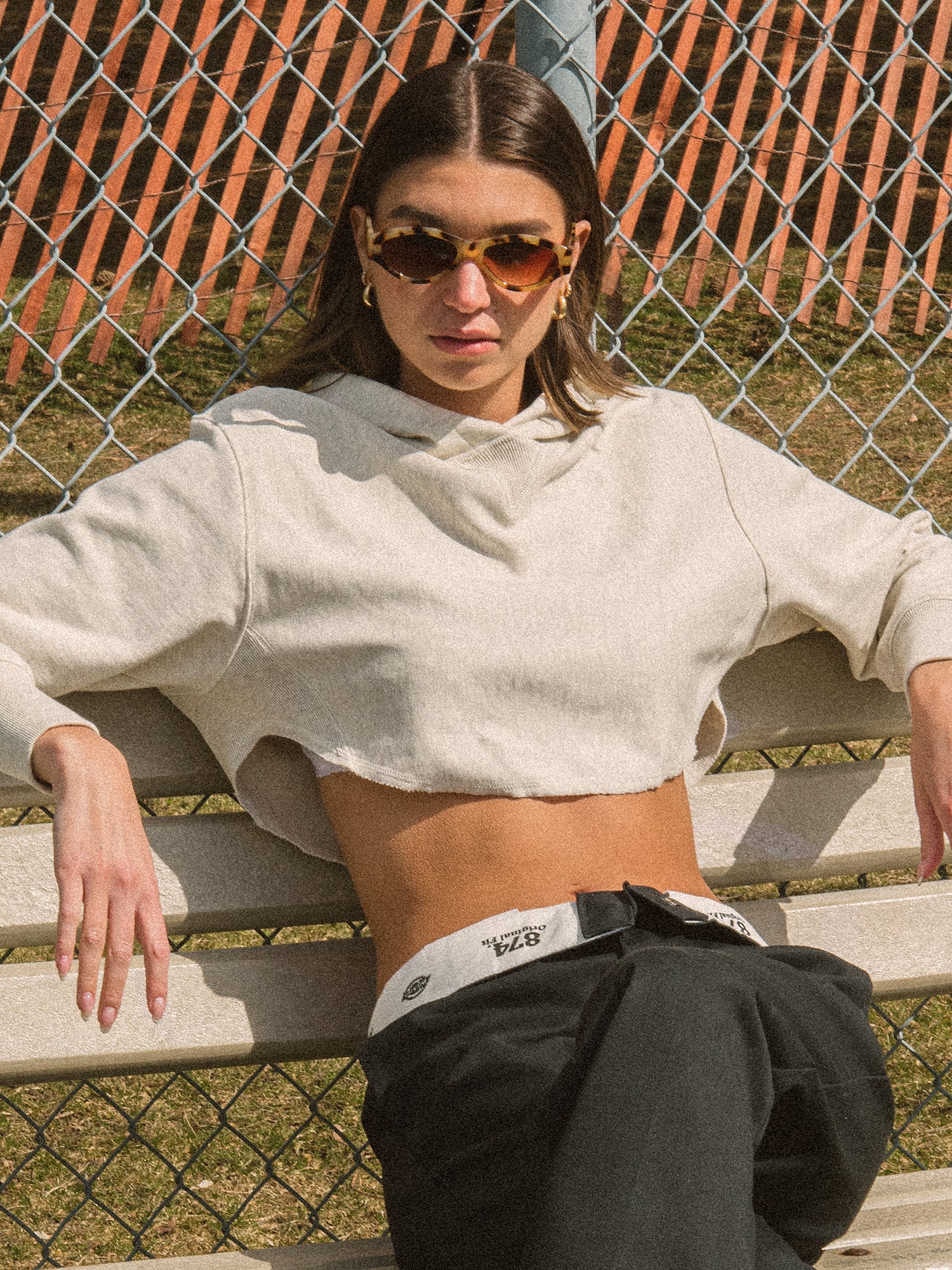 Final inventoryCHAMPION REVERSE WEAVE CROP CURVE HEM HOODIE