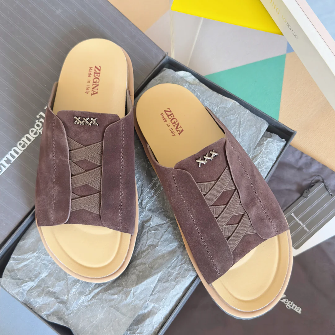 250513 New high-quality old Qian style slippers