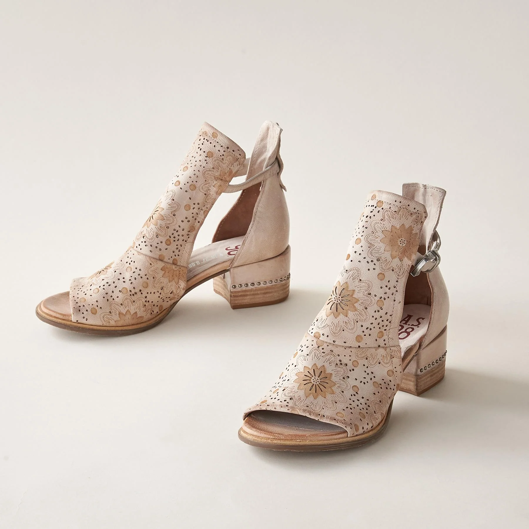 Floral Fair Winds Sandals