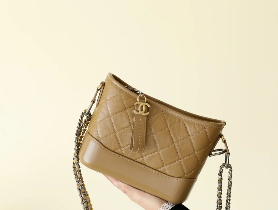 0528 Gabrielle Hobo Quilted Aged Calfskin Small apricot