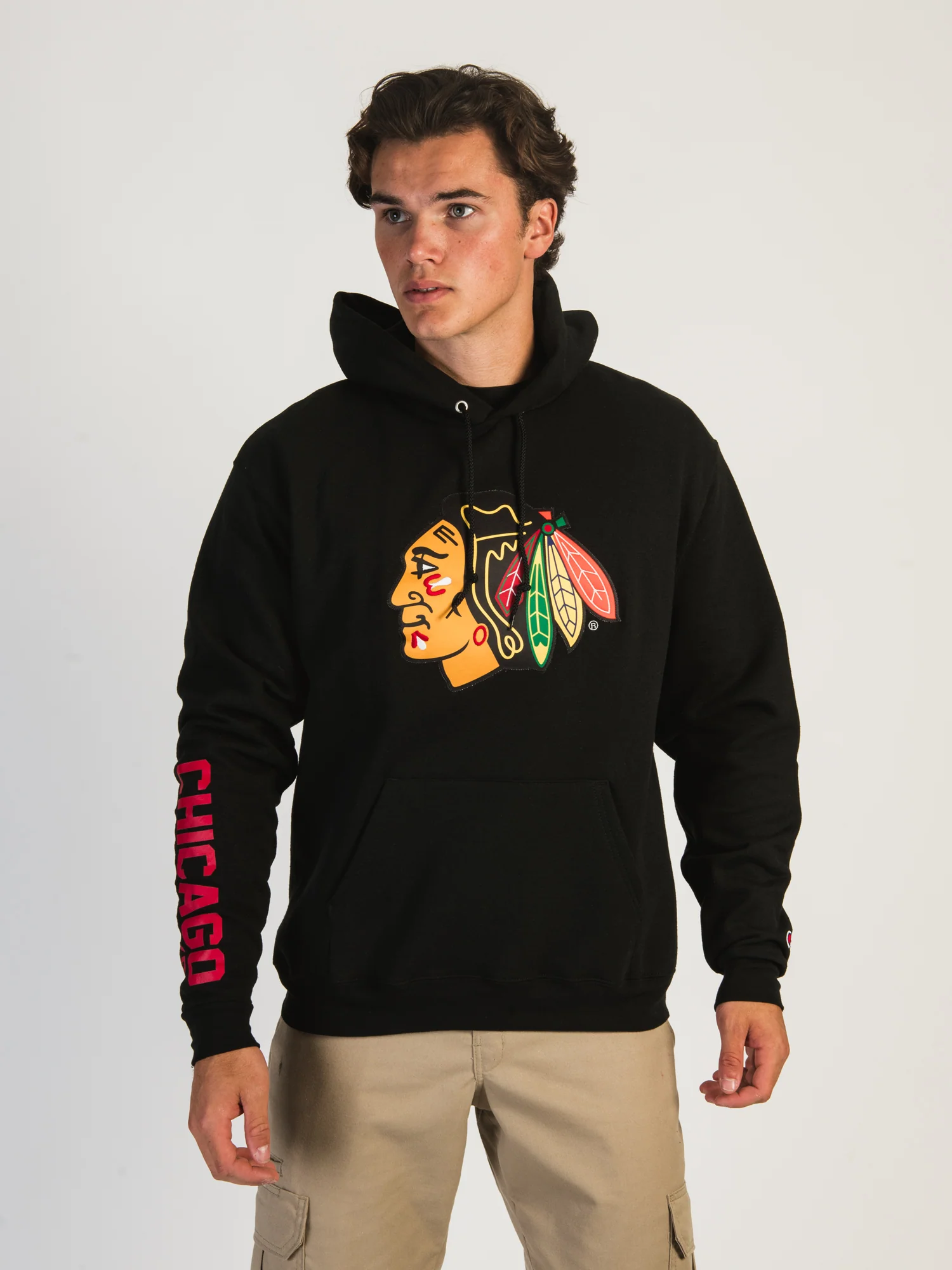Final inventoryCHAMPION NHL CHICAGO BLACKHAWKS CENTER ICE PULLOVER HOODIE