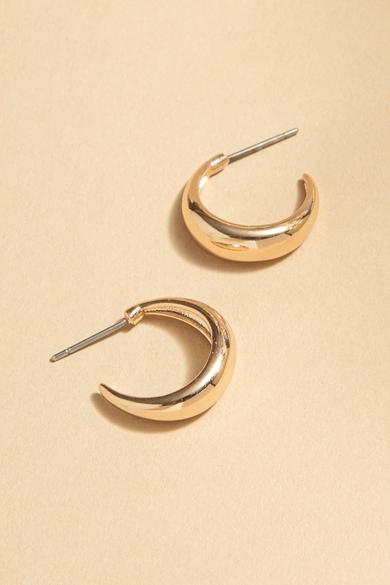 Kelley Thick Cool Huggie Earrings