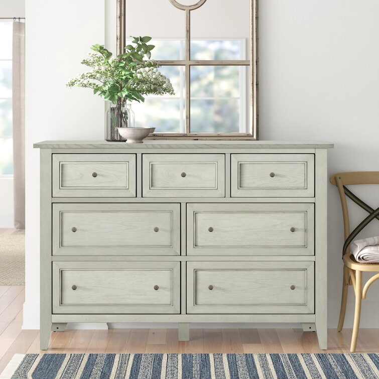 7 Drawer 61'' W Solid Wood Dresser