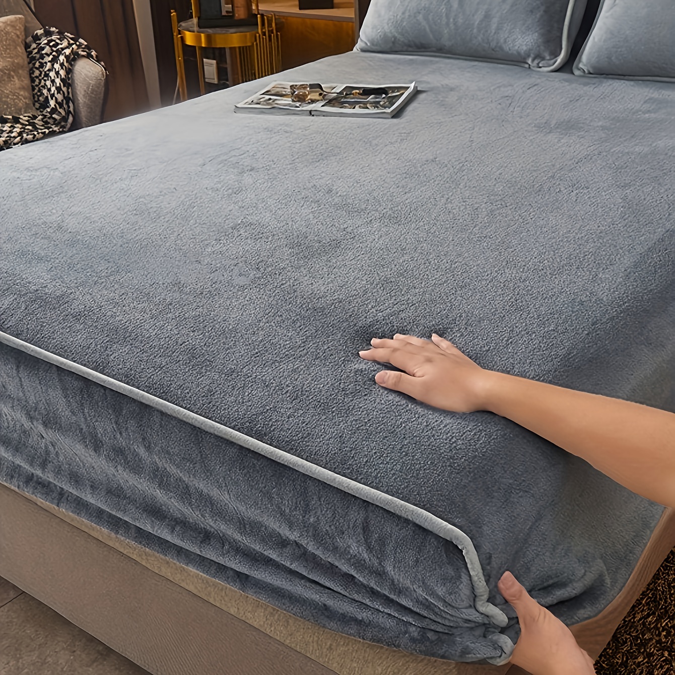 Upgrade Your Bedroom Comfort with this Soft & Luxurious Milk Velvet Fitted Sheet!