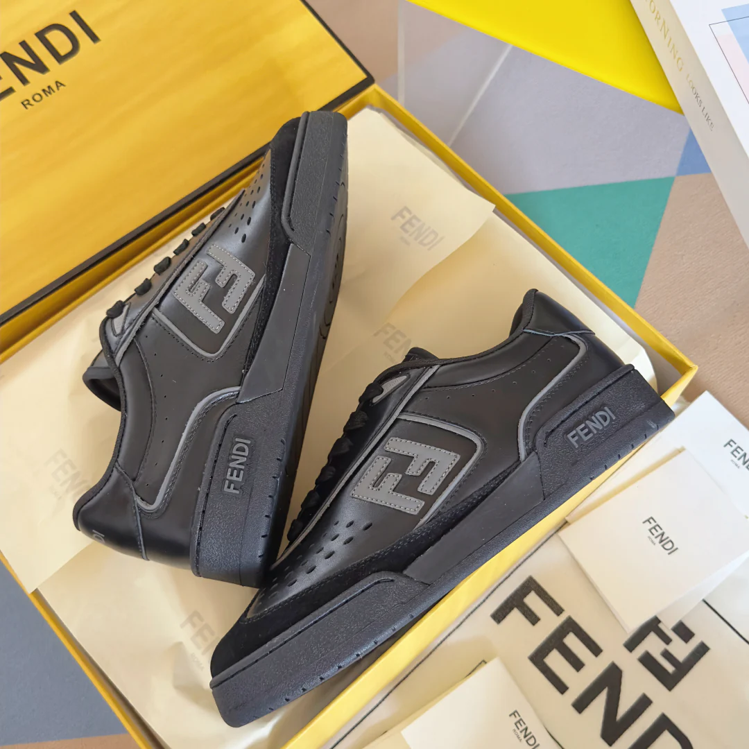 250507 New high-quality classic icon detail sneakers