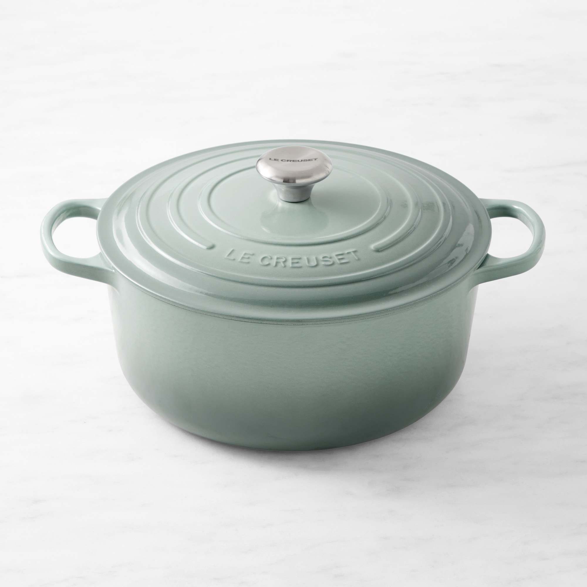 Le Creuset Signature Enameled Cast Iron Round Dutch Oven