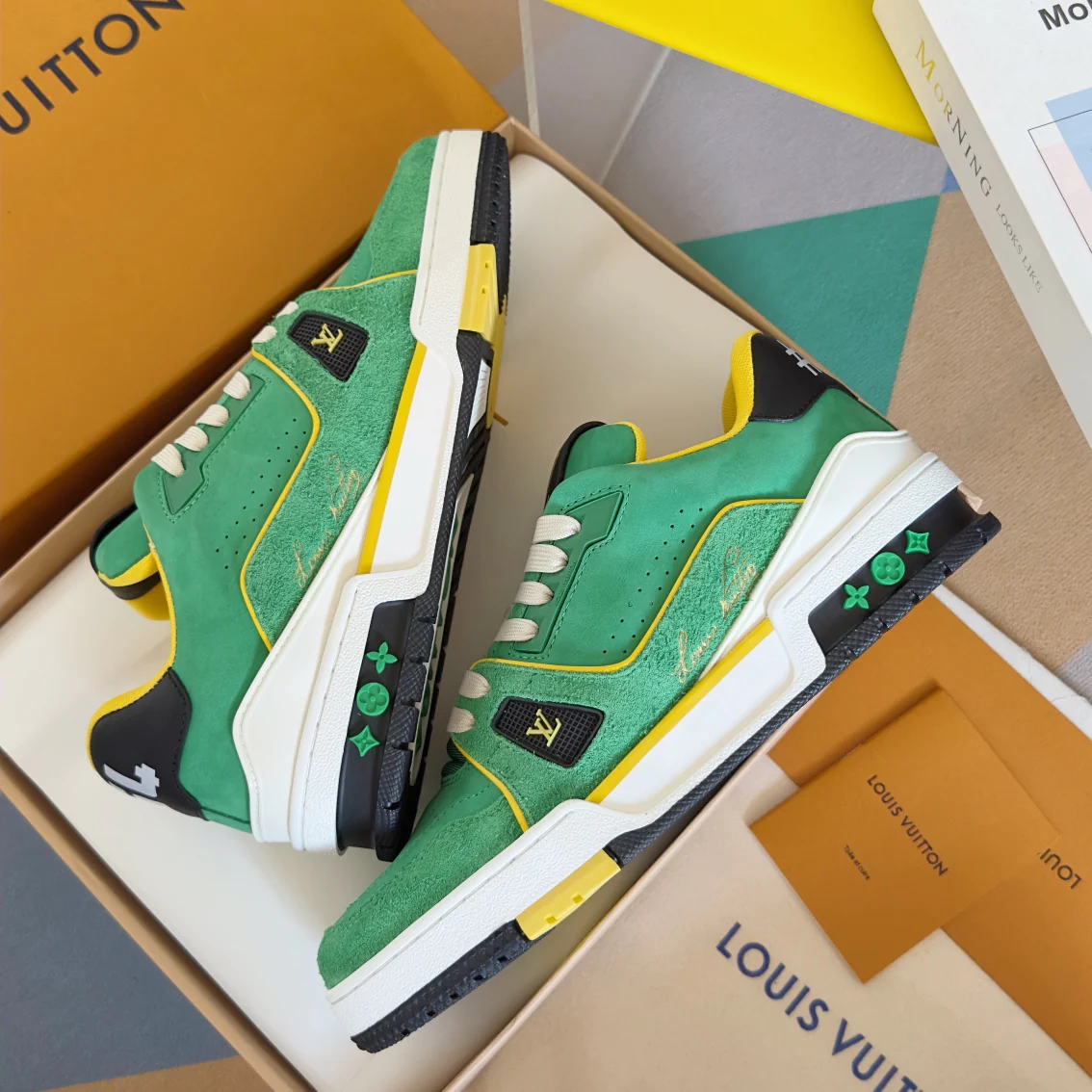 250318 New high quality new color board shoes