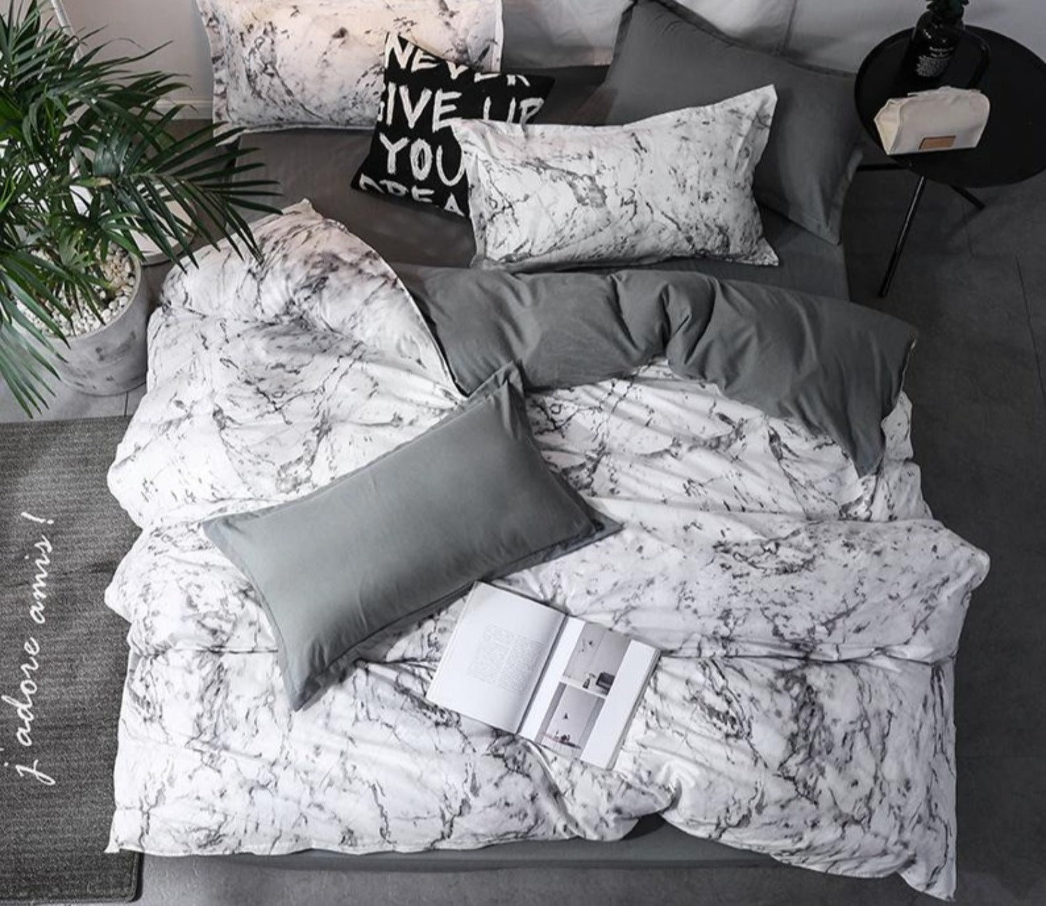 Classical Double-Sided Bed Sheet 3 pcs Quilt Cover Set