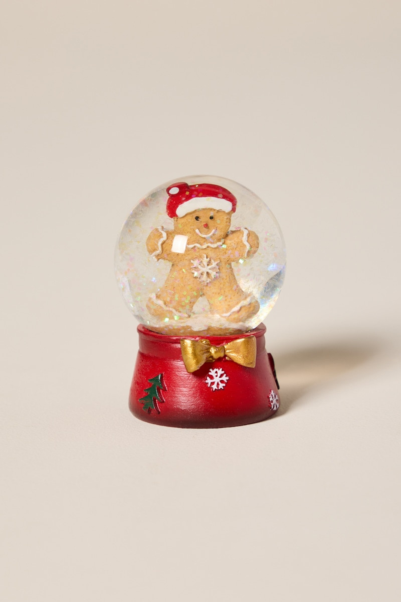 Gingerbread Man Snow Globe