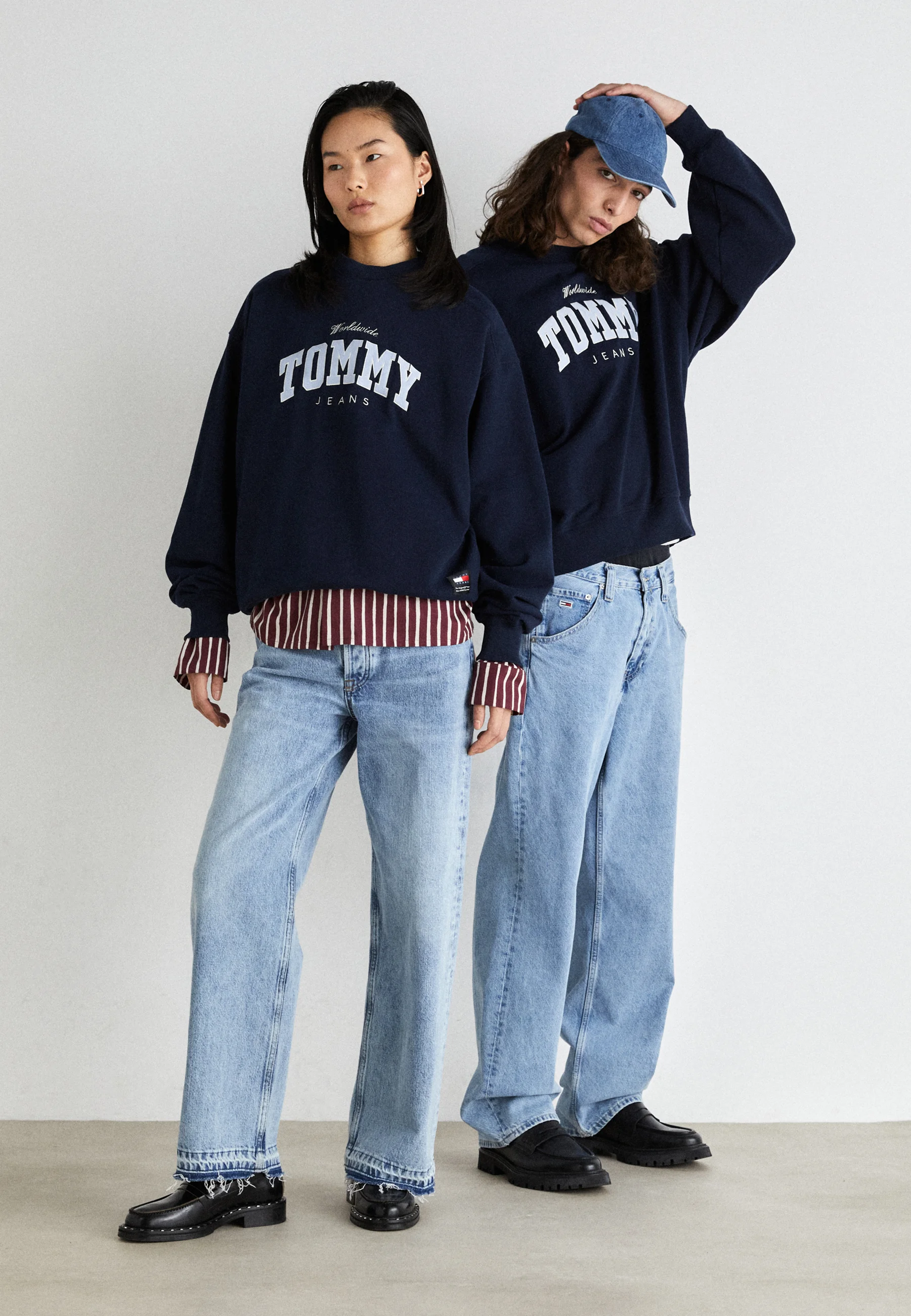 Jeans BOXY VARSITY CREW UNISEX - Felpa