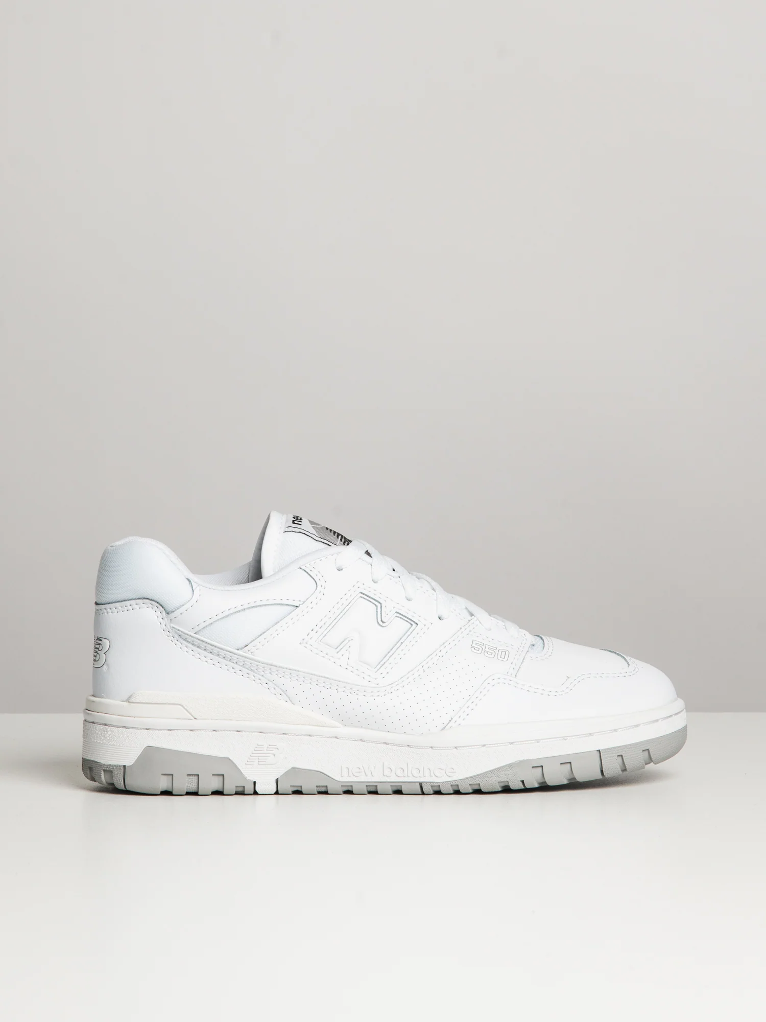 Final inventoryMENS NEW BALANCE THE 550 SNEAKER