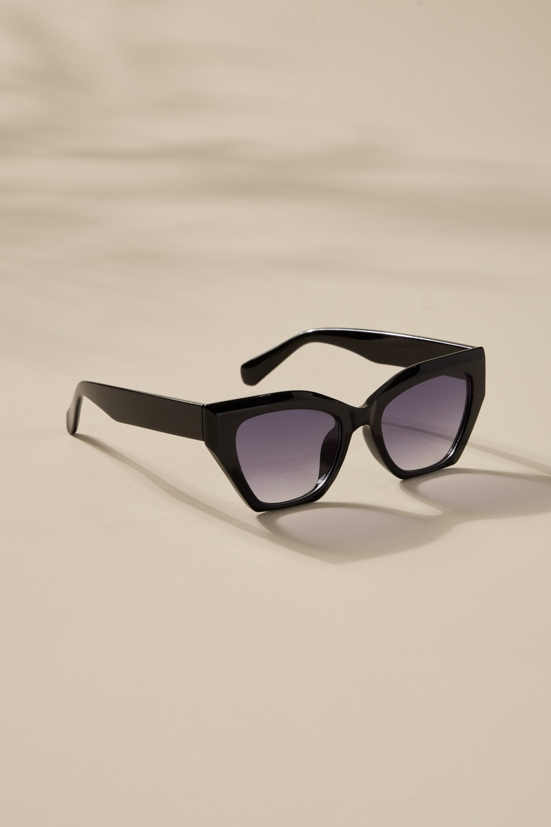 Janis Chunky Cat Eye Sunglasses