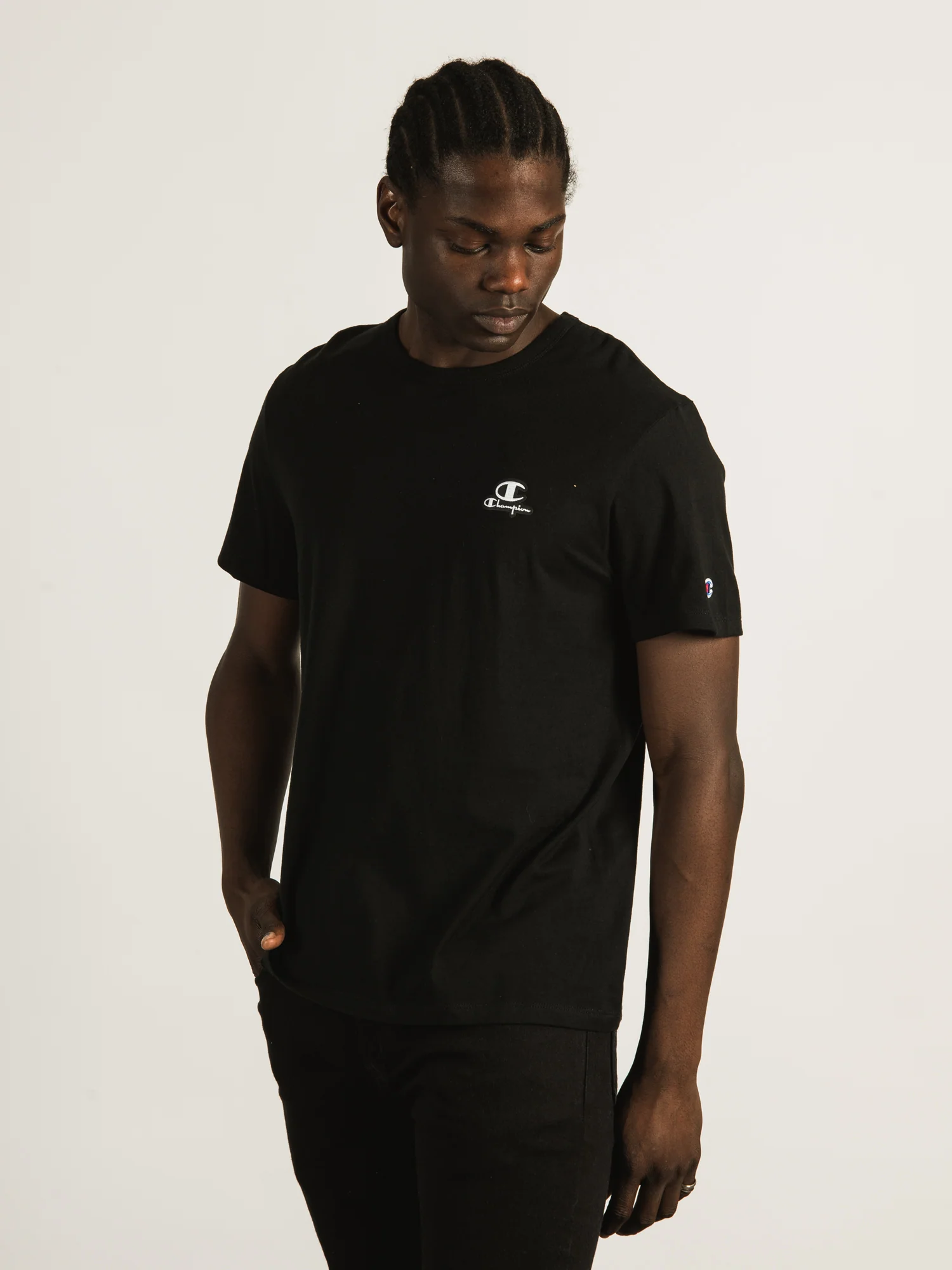 Final inventoryCHAMPION CLASSIC SHORT SLEEVE LEFT CHEST LOGO T-SHIRT