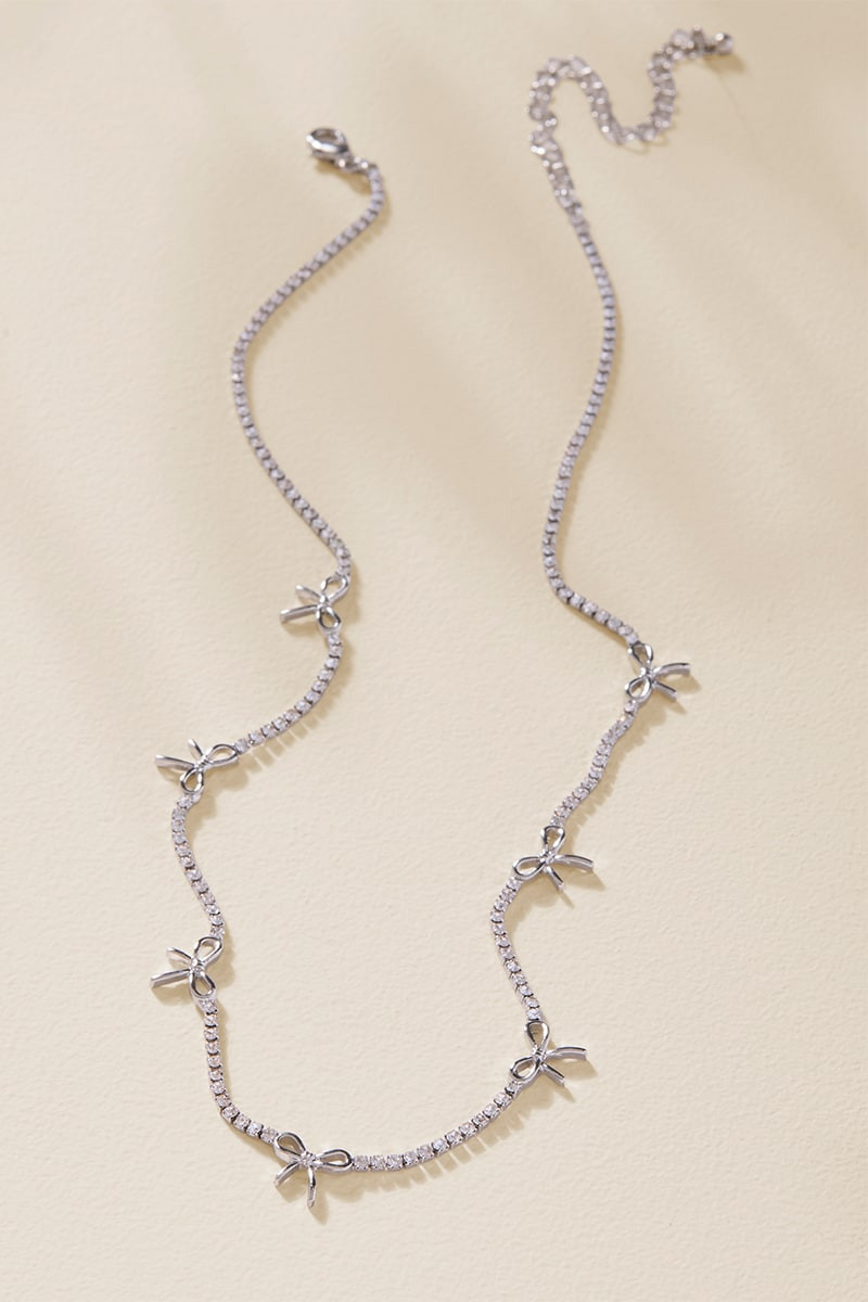 Kay Cupchain Bow Station Necklace