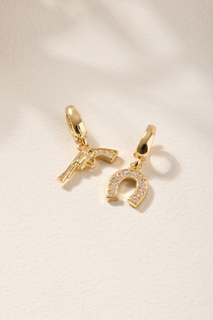 Horseshoe and Gun Charm Set Gold