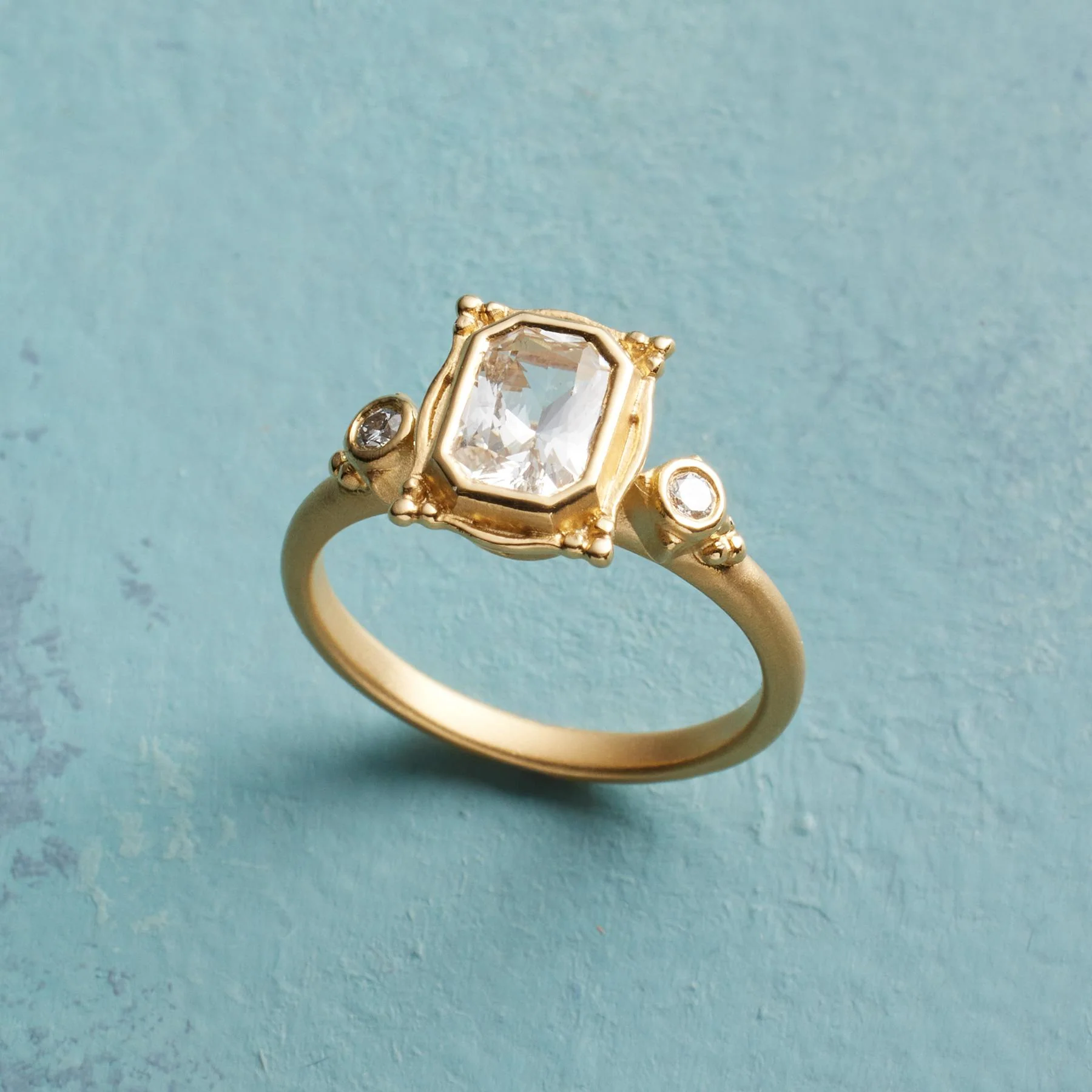 Queenly Sapphire Ring