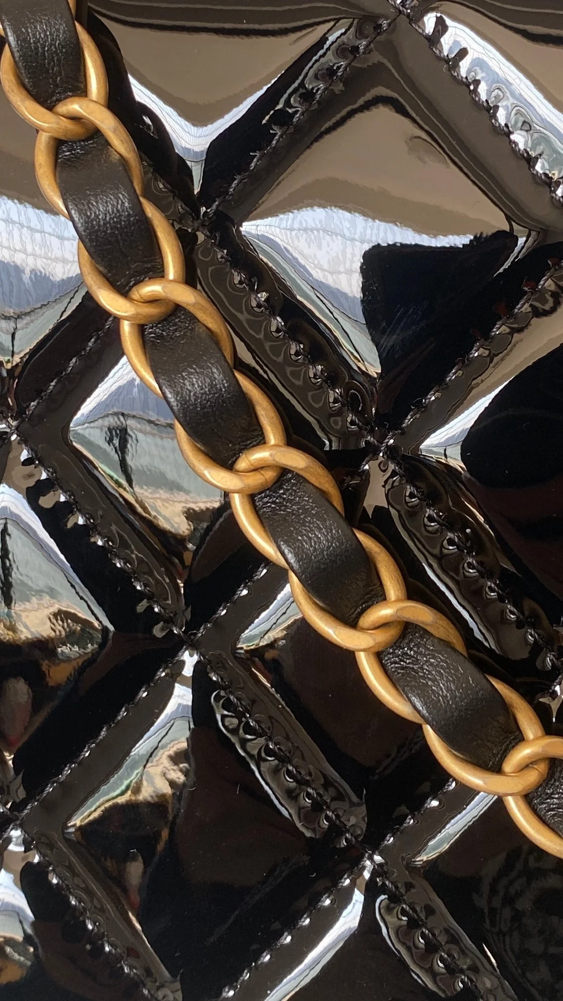 0528 Mini top handle with flap