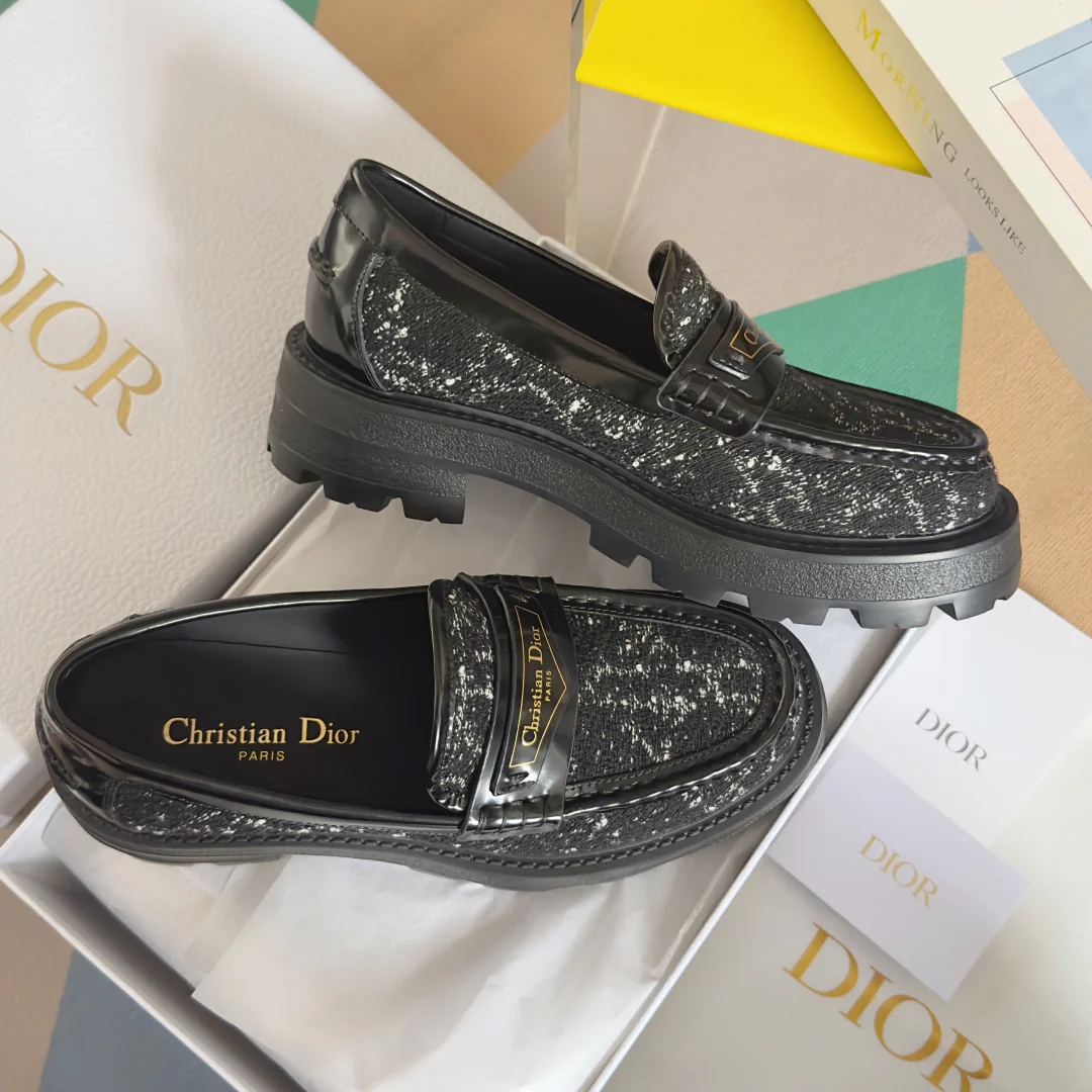 250501 New high-end, simple and fashionable loafers for girls