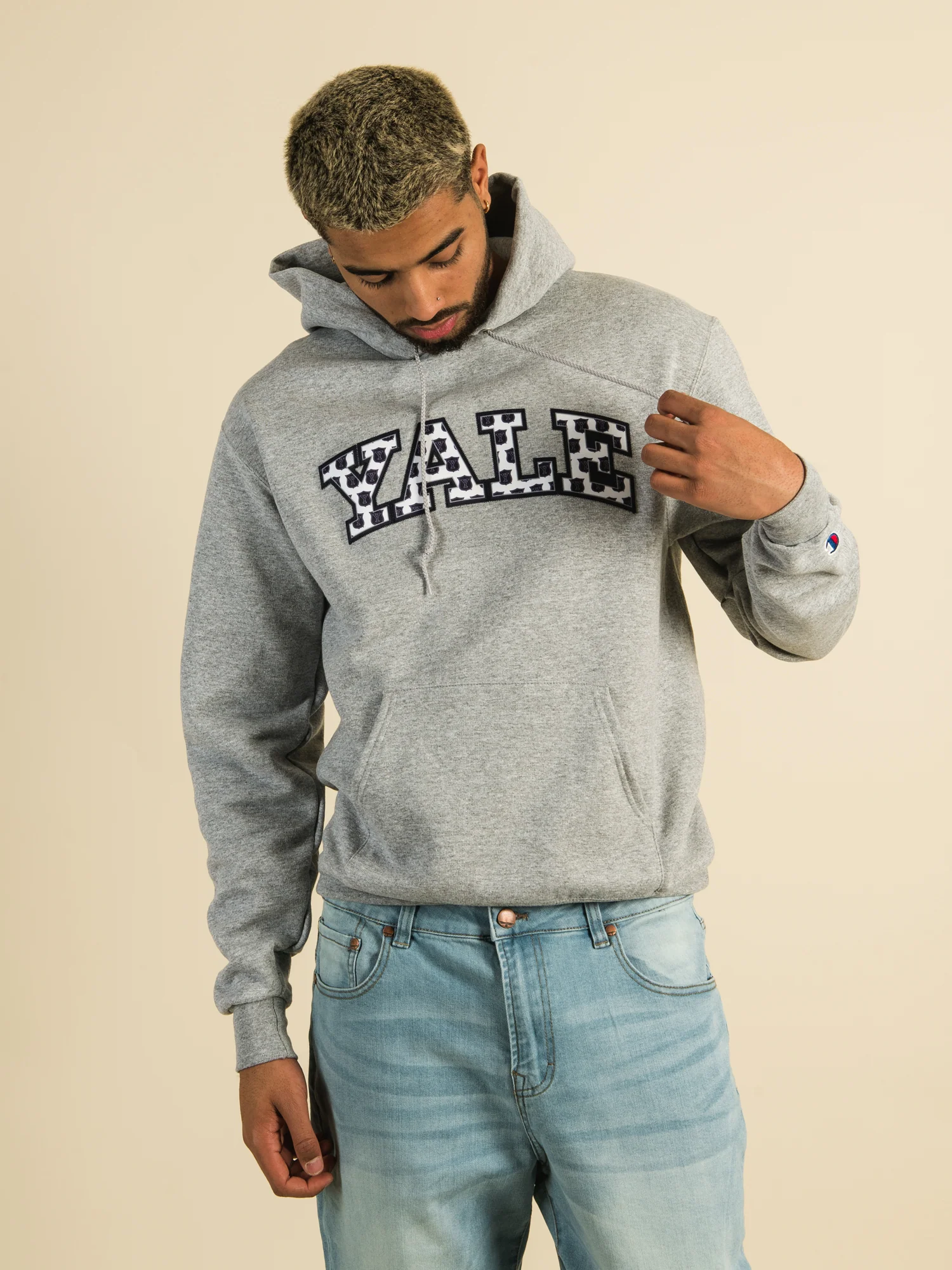 Final inventoryCHAMPION YALE ALL OVER PRINT PULLOVER HOODIE