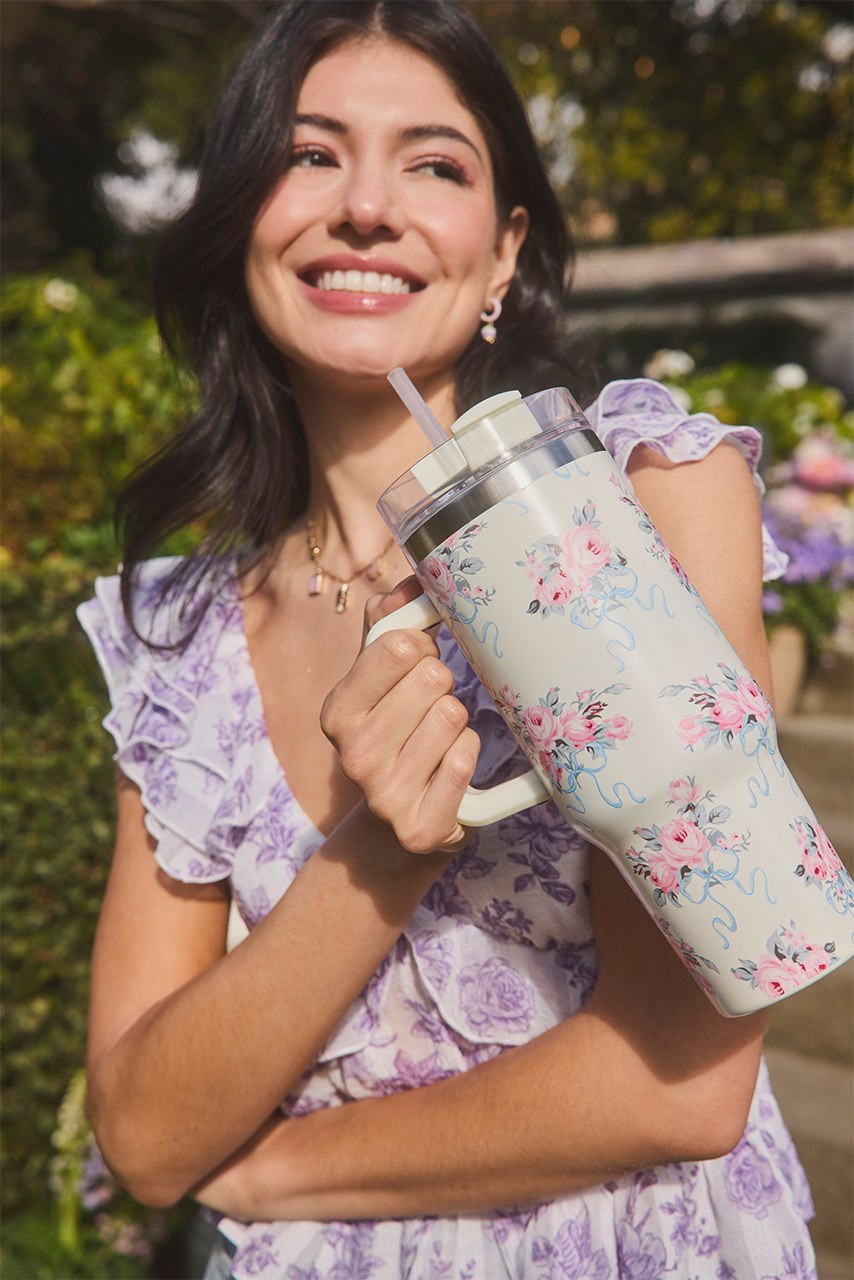 Creme Rose Pattern 40oz Tumbler