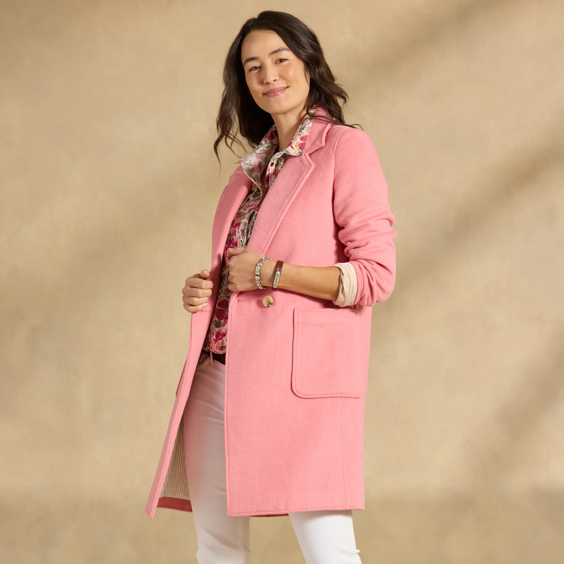 Emilia Topper, Petite