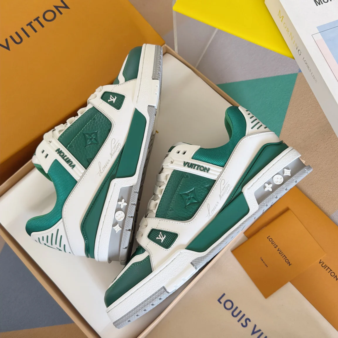 250318 New high quality new color board shoes