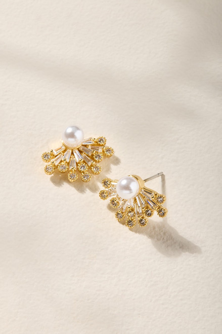 Vanessa Pearl Burst Stud Earrings