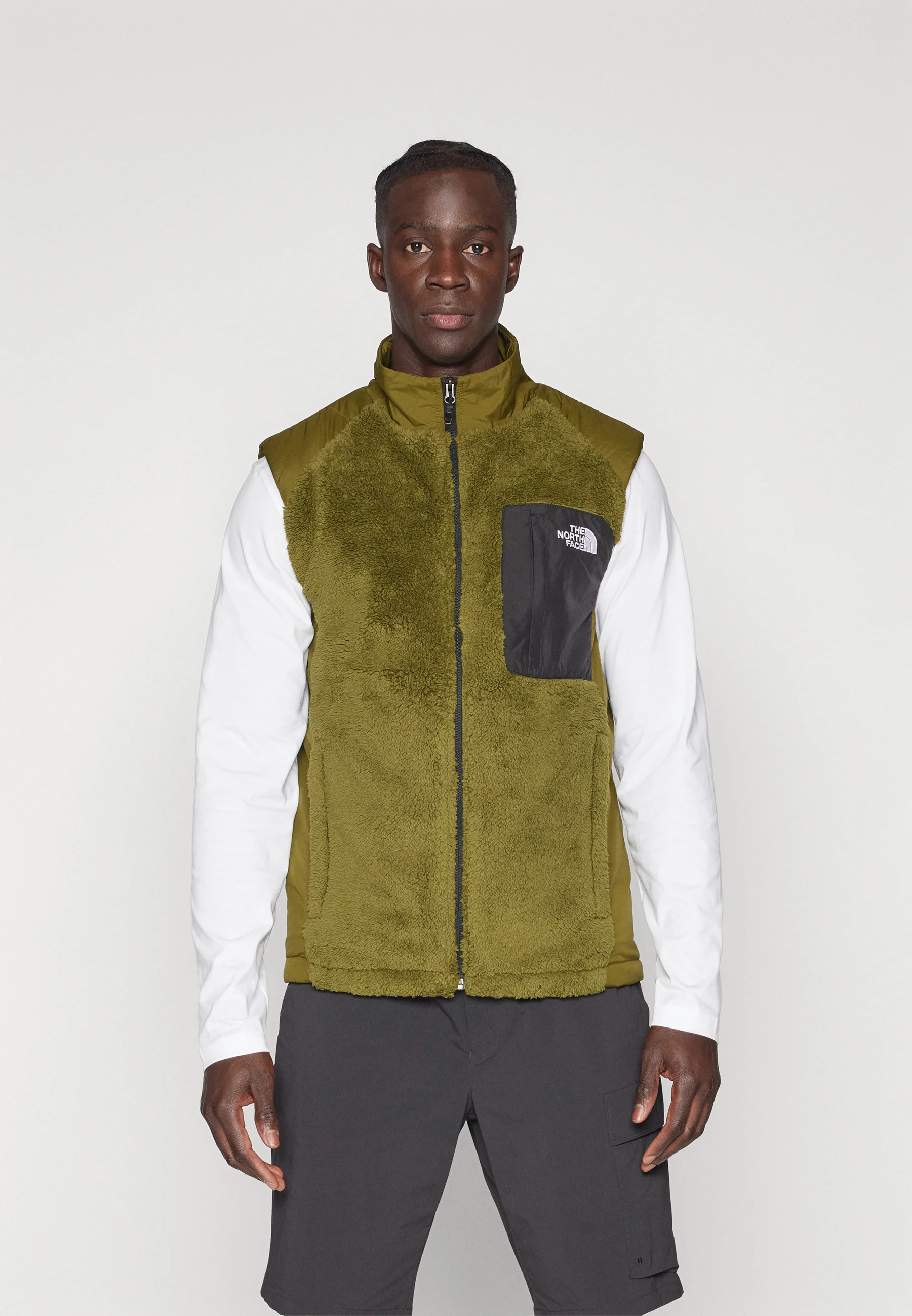 JUNCAL VEST - Smanicato