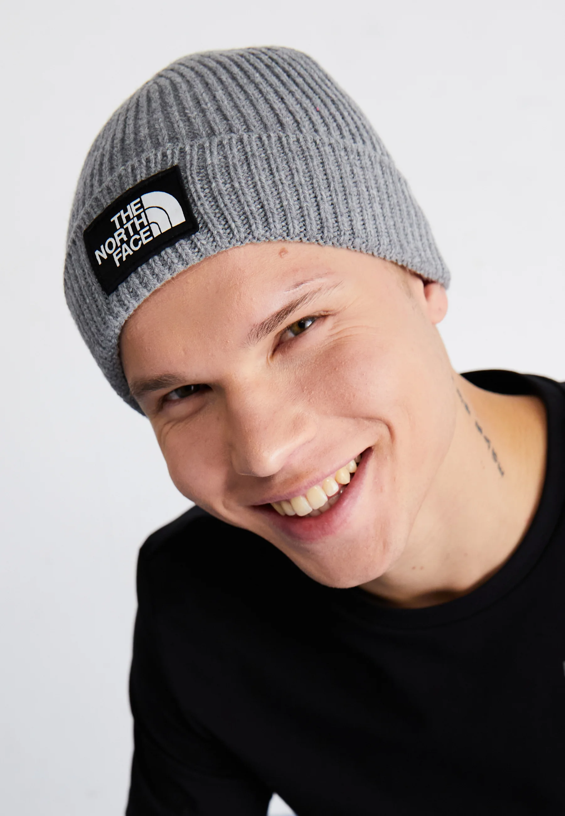 LOGO BOX CUFFED BEANIE UNISEX - Berretto
