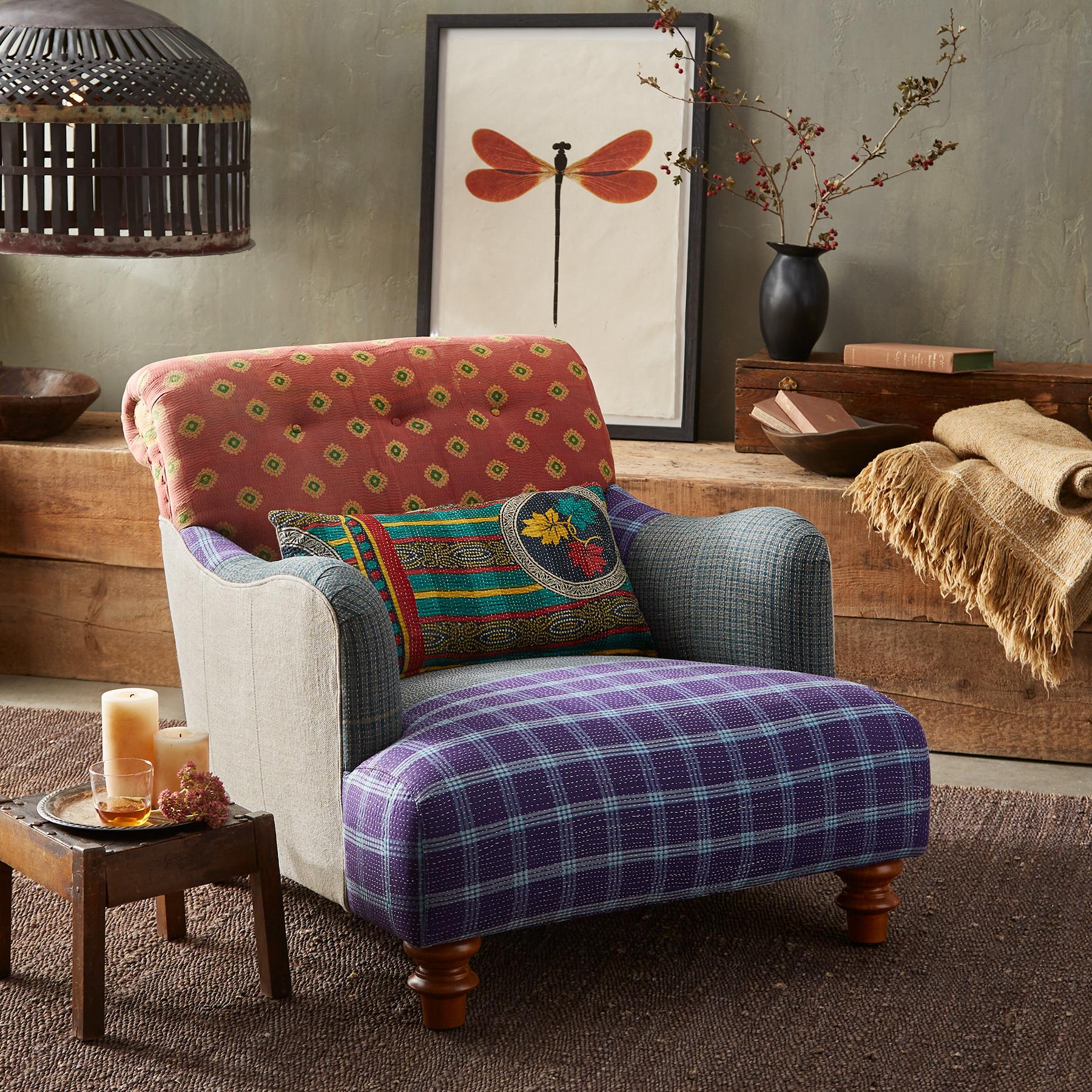 Pranay Sari Club Chair