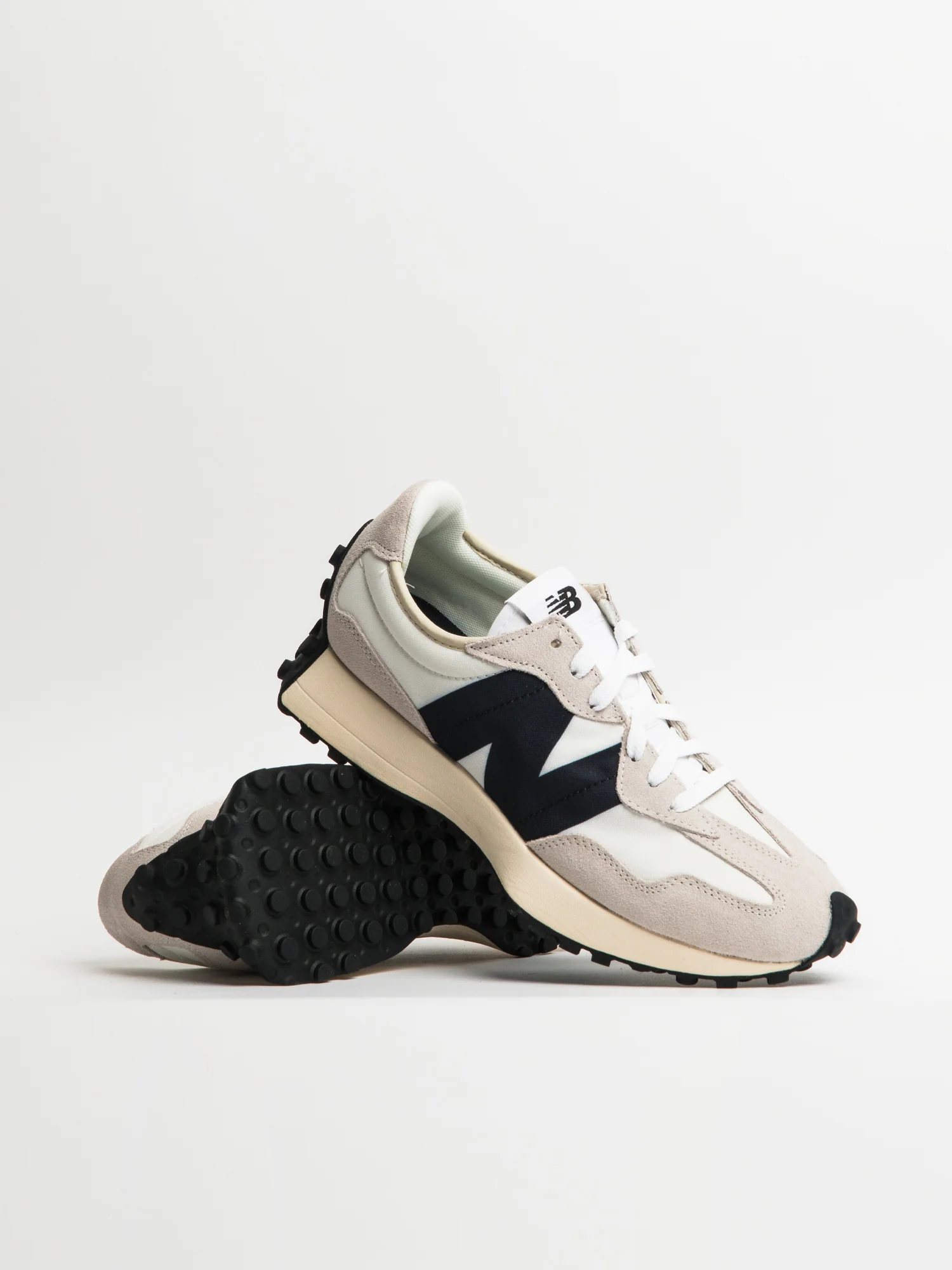 Final inventoryMENS NEW BALANCE THE 327 SNEAKER