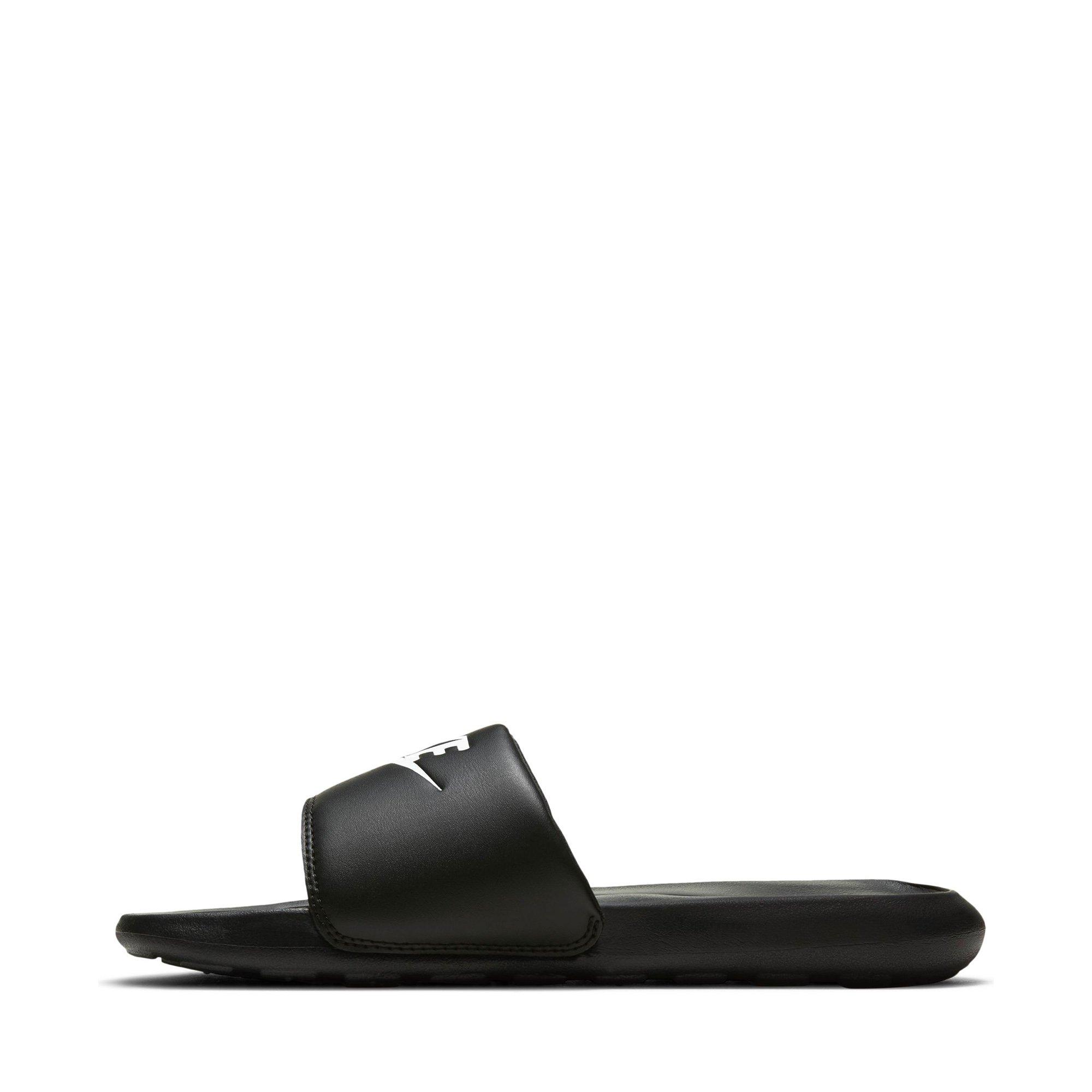 NIKE Wmns Victori OneSlippers