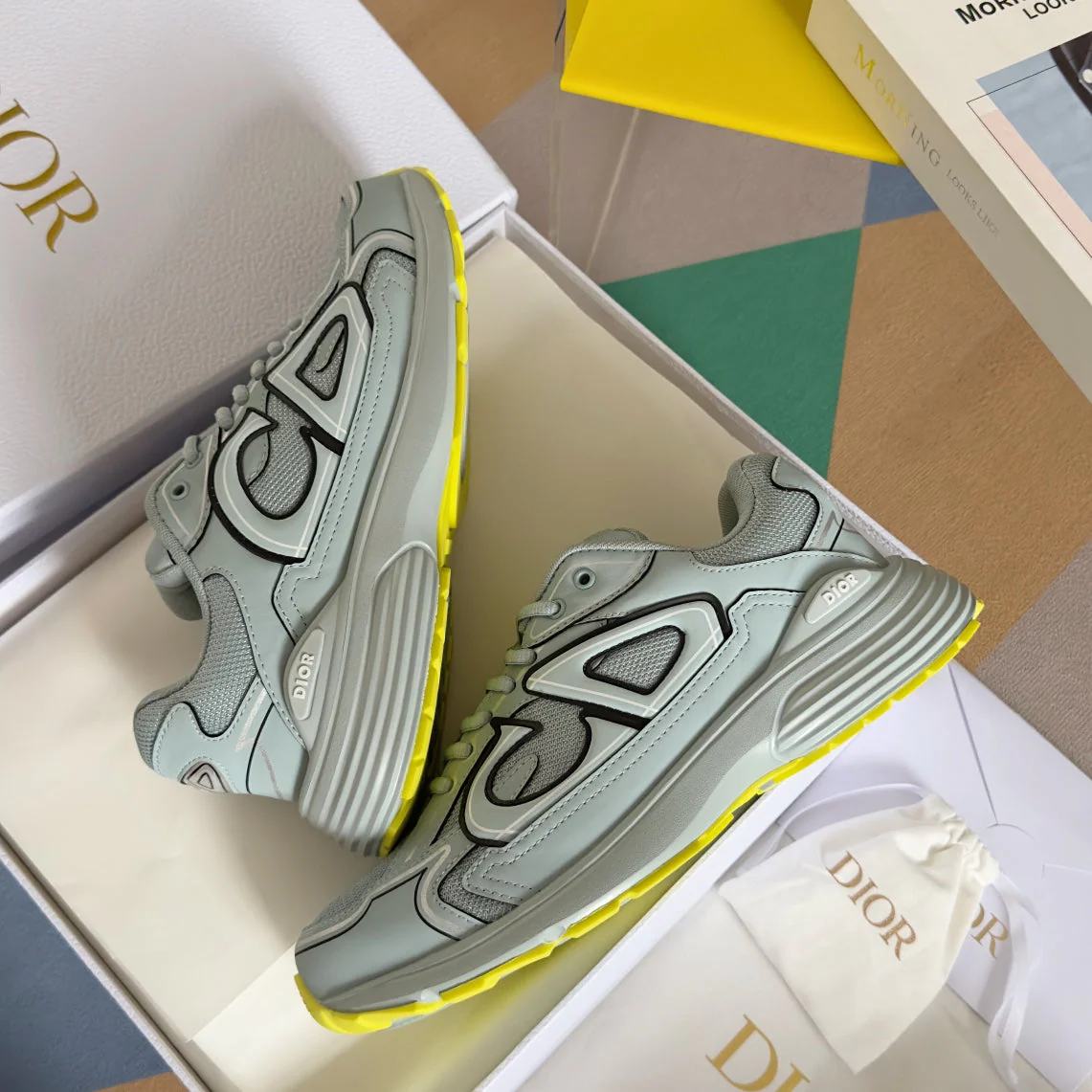 1111 New color matching good quality shoes