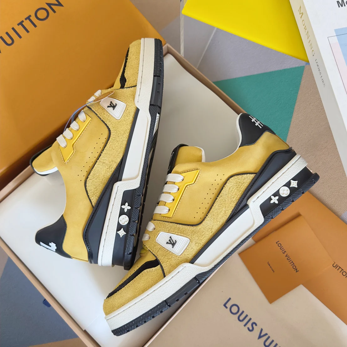 250318 New high quality new color board shoes