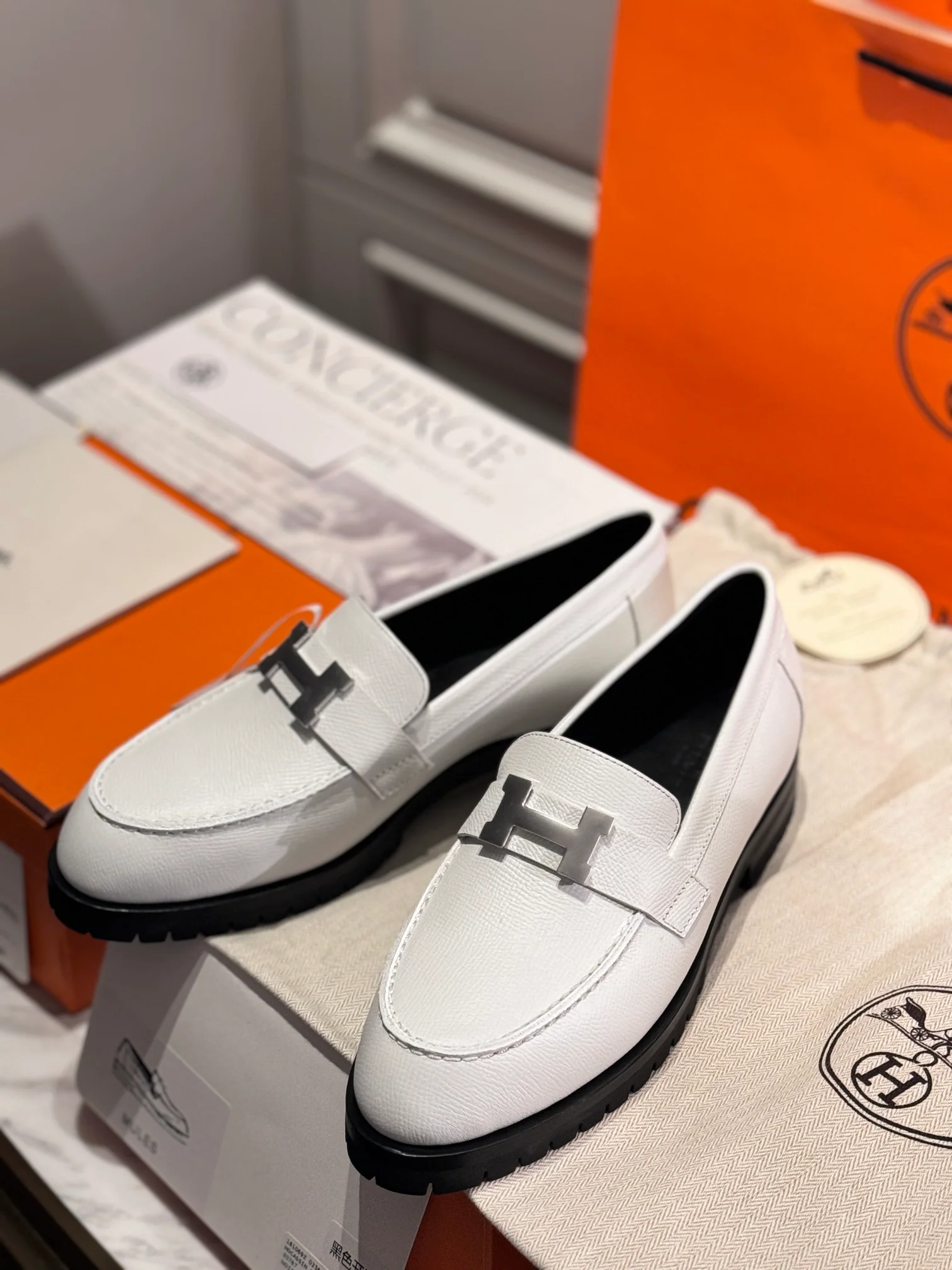 250527 New high-quality classic retro thick-soled loafers