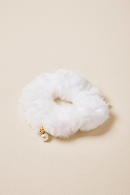 Nina Pearl Charm Fuzzy Scrunchie